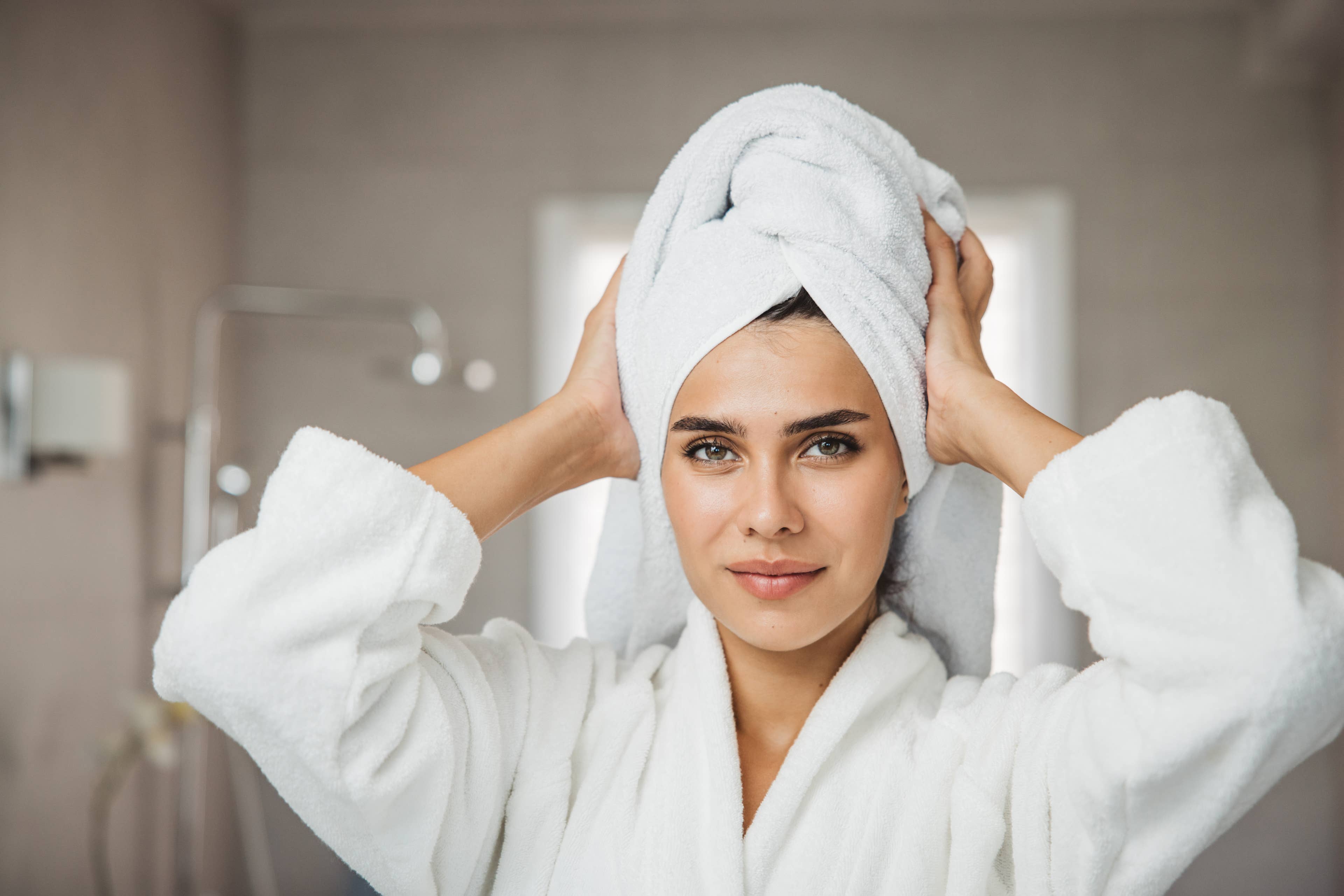 Understanding 3B Hair: Key Characteristics and Care Tips for Defined Curls