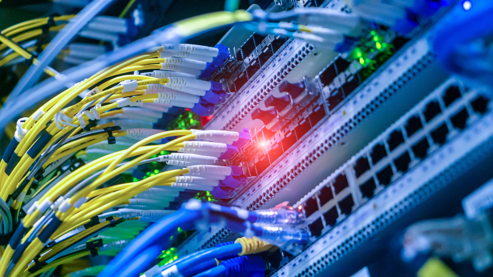 Cat 6 Vs. Cat 6a: What's The Difference Between These Ethernet Cables ...