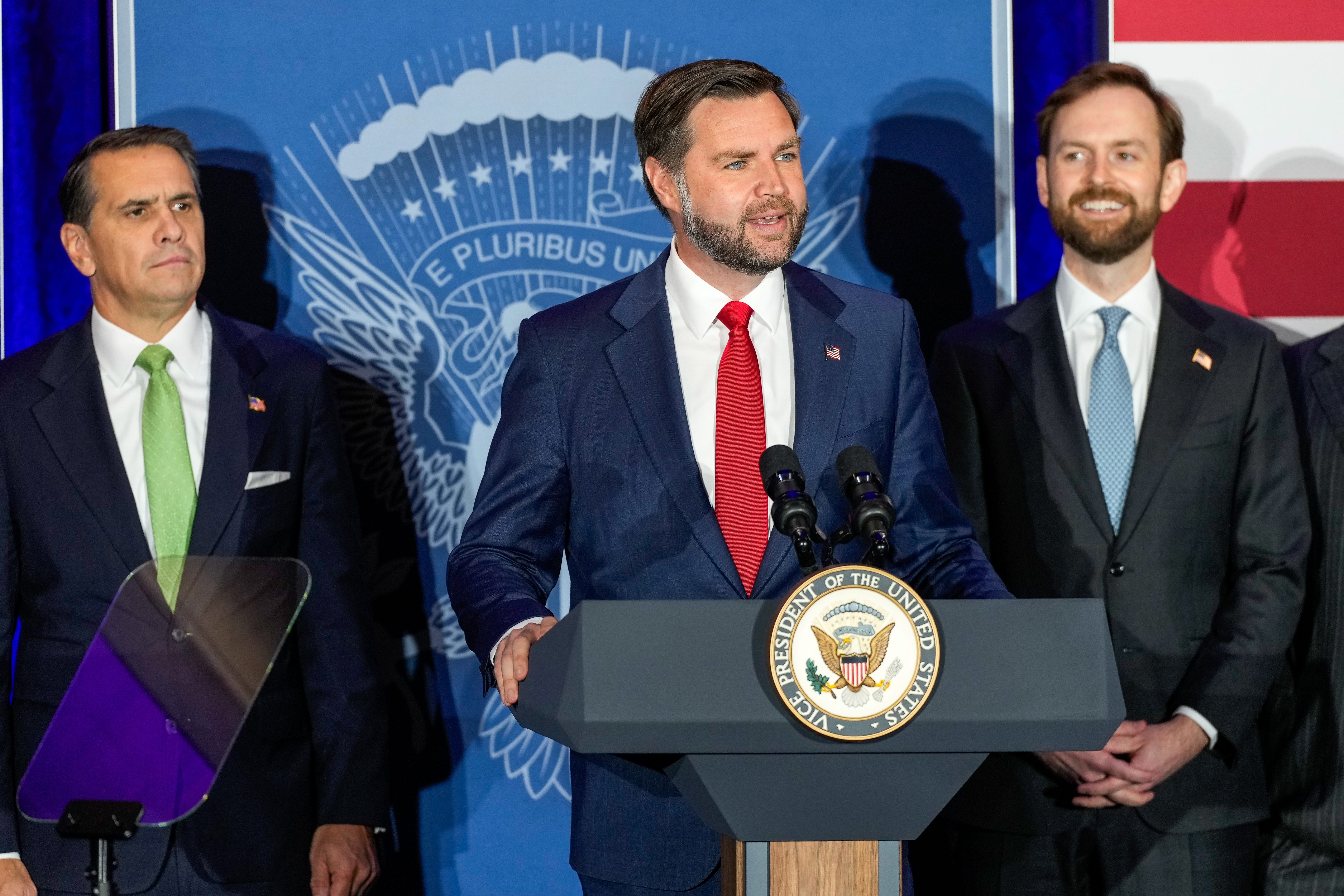JD Vance tells Republicans to 'stop whining' about Ramaswamy ad