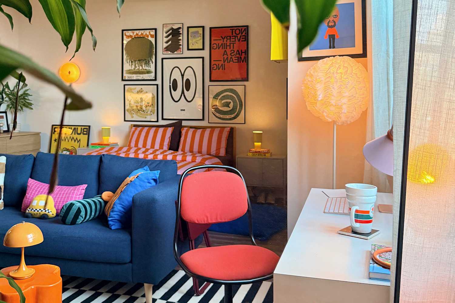 A 600-Square-Foot NYC Rental Loft Pairs Exposed Ductwork with Pink ...