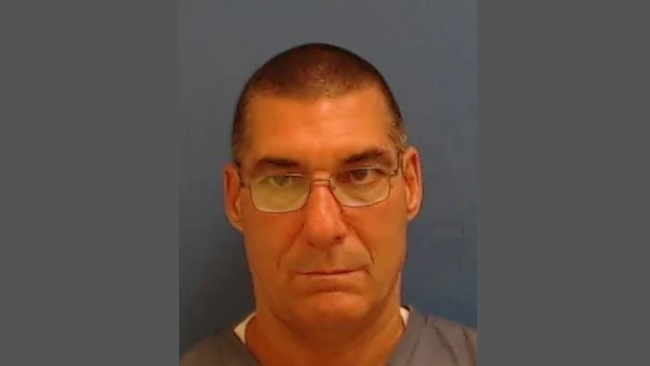 ‘You should be in a cage': Man who previously yelled about plea deal in court changes his mind and heads to prison