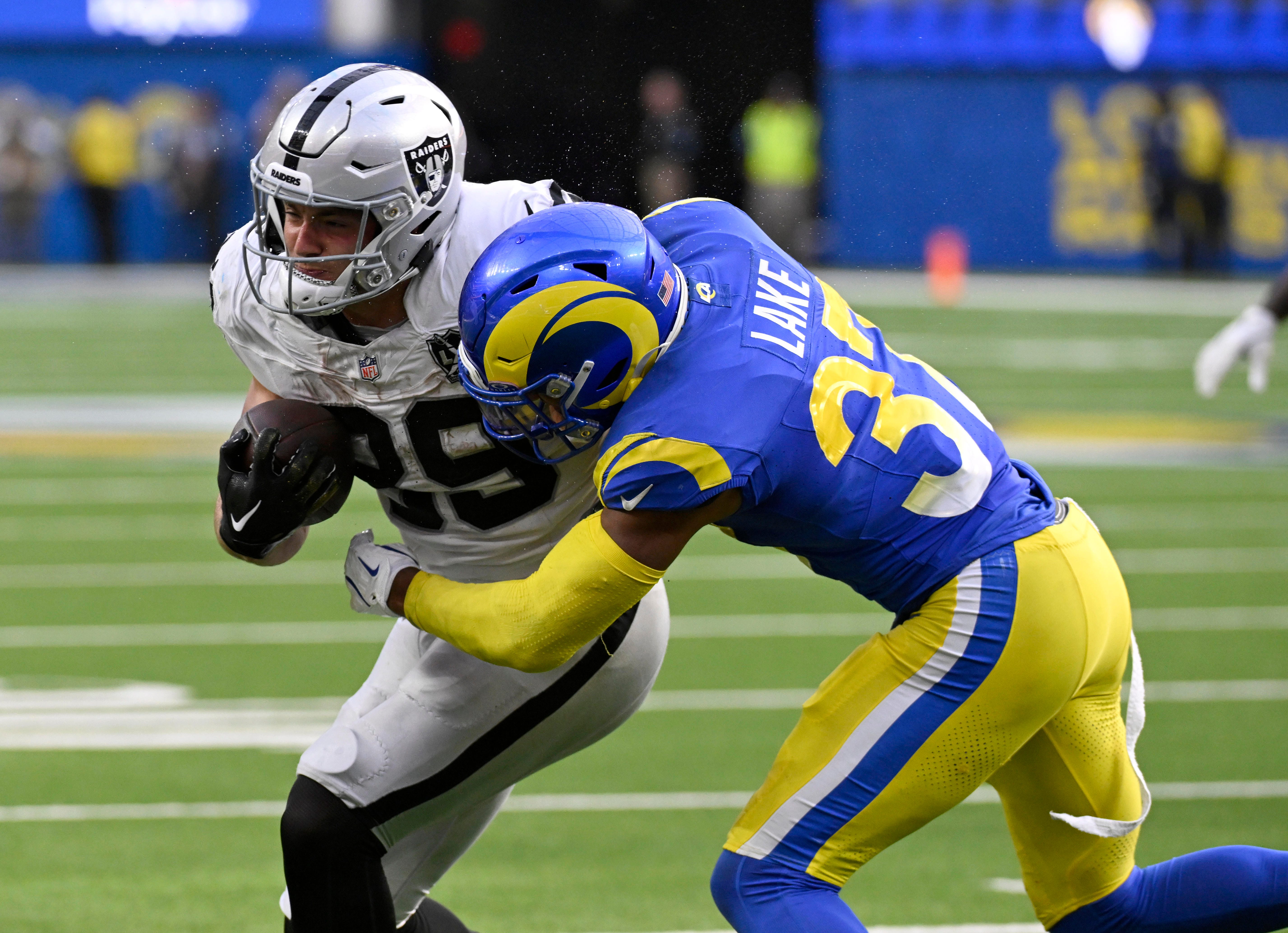 Maxx Tech Keyboard 5 key matchups that will decide Rams vs. Raiders on Sunday - AOL