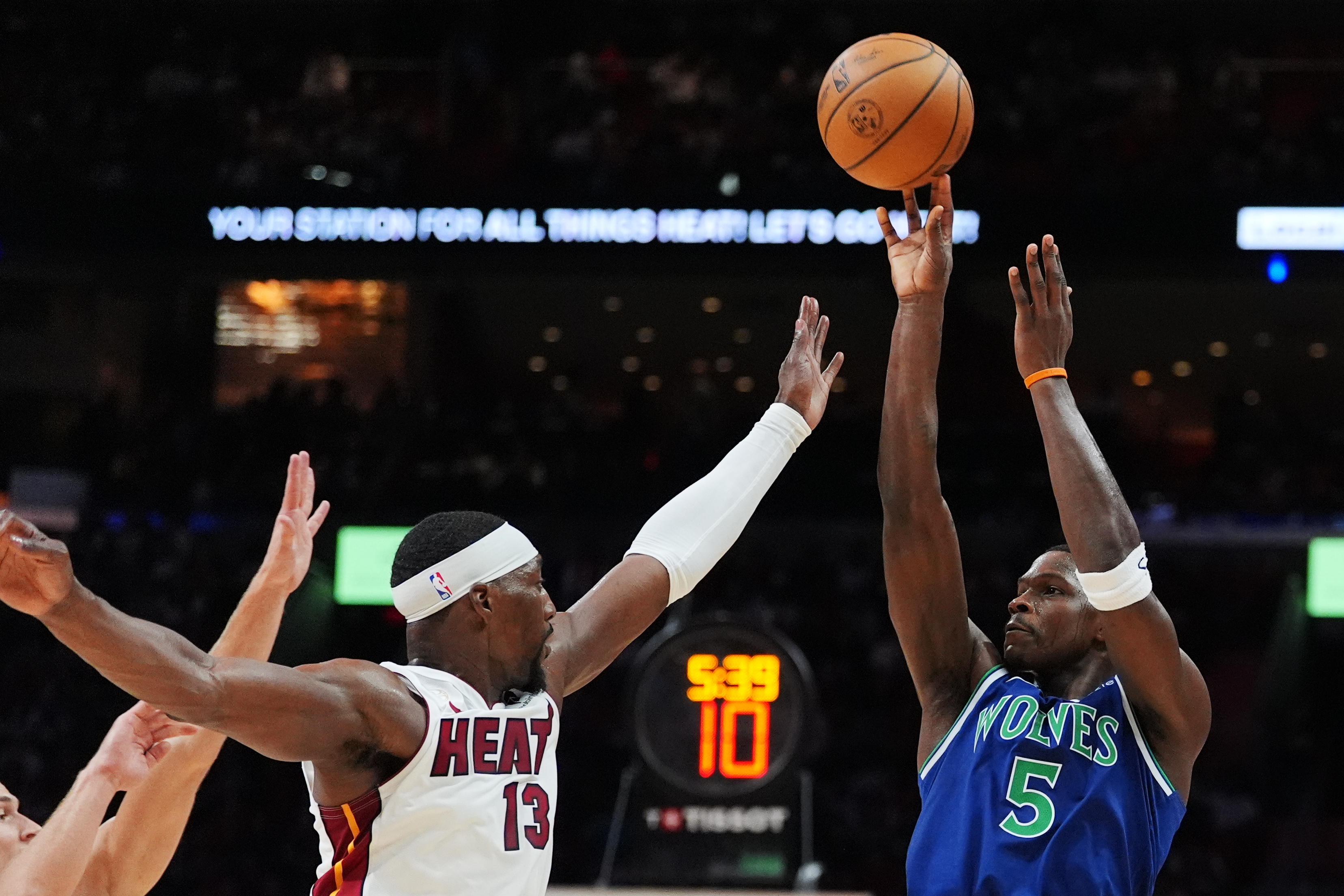 Edwards hits 9 3-pointers, scores 45 as Timberwolves beat Heat 131-106 ...