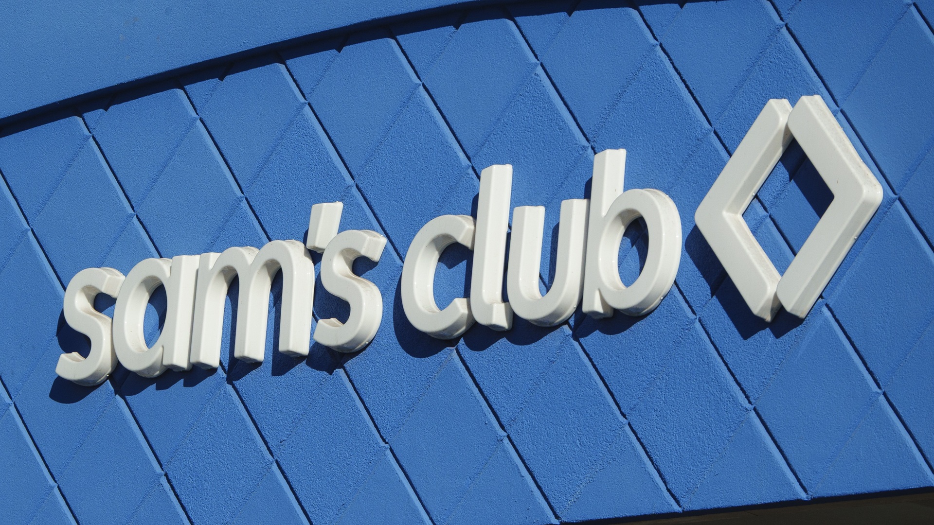 Sam's Club Prices Without a Membership: Are You Paying More or Saving