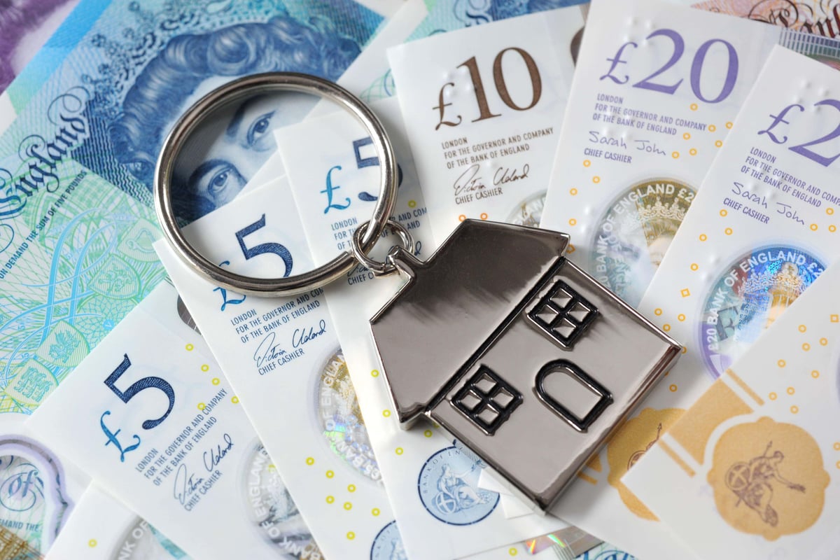 Table Sign Golf Interest rate hike ‘firmly on table’ after inflation rises to 11-month ...