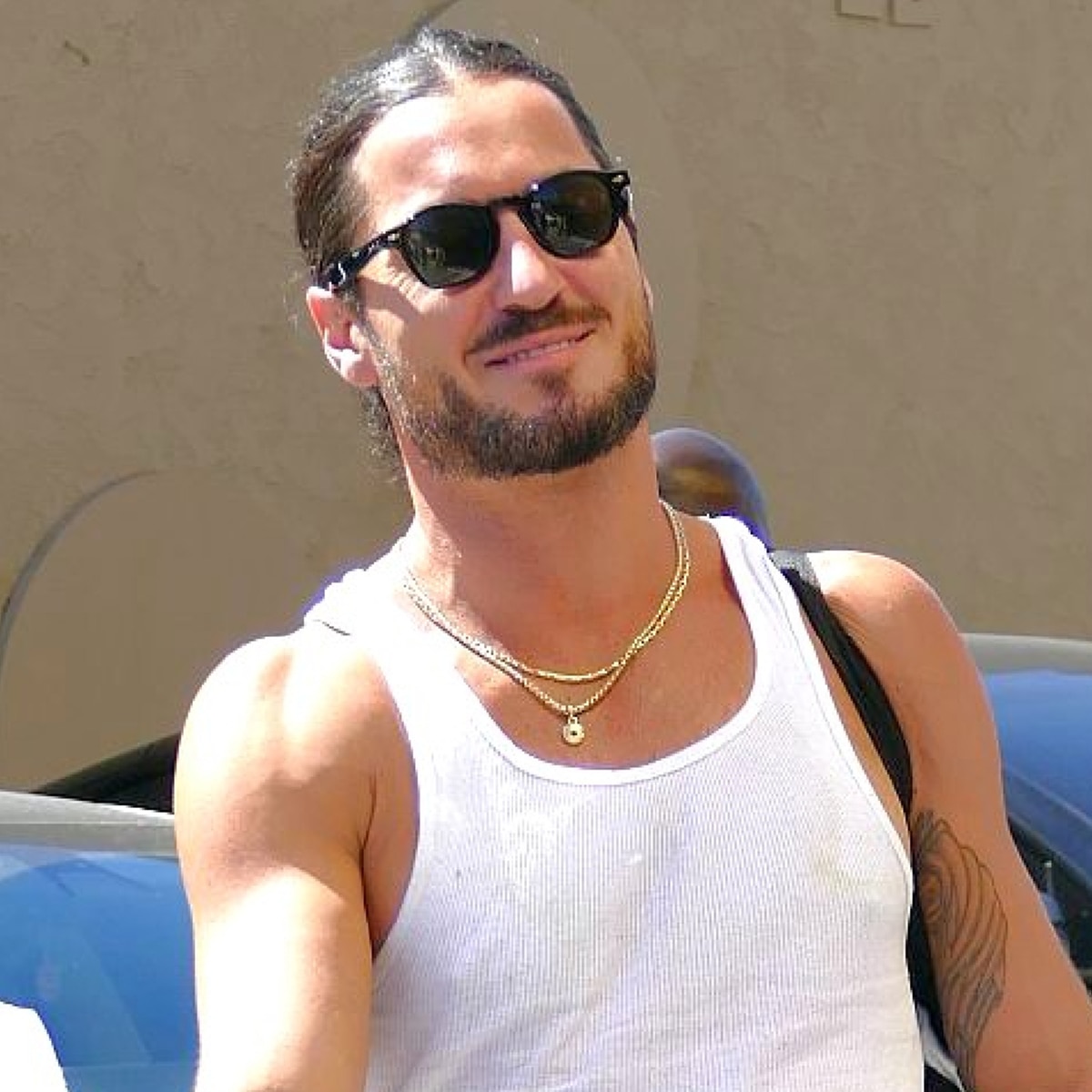 Val Chmerkovskiy Officially Returns to <em>DWTS</em> After Suspension