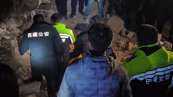 Killer earthquake flattens Tibet homes as enormous rescue mission ...