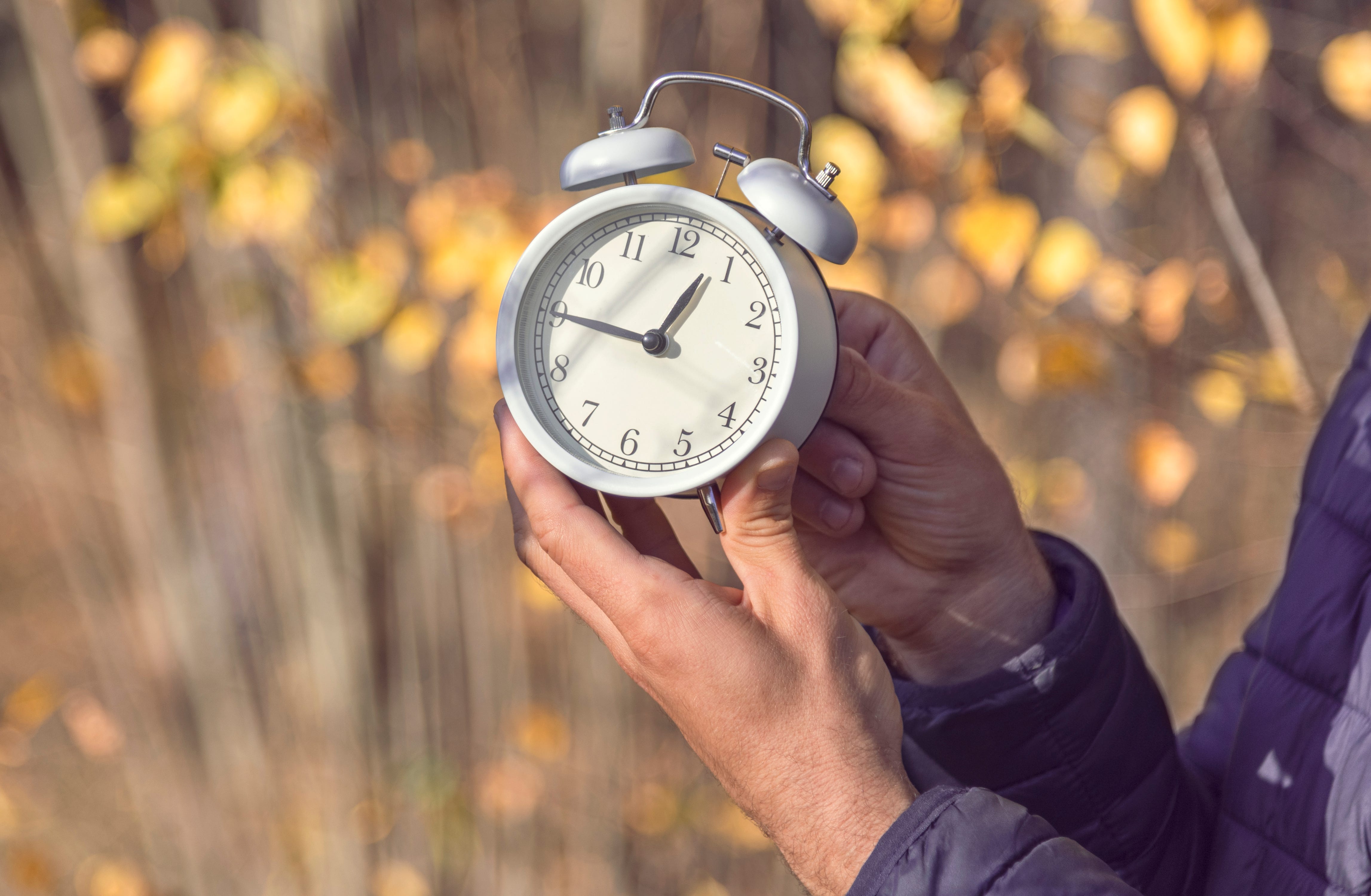 Is it time to set your clock back? What to know before the weekend - AOL