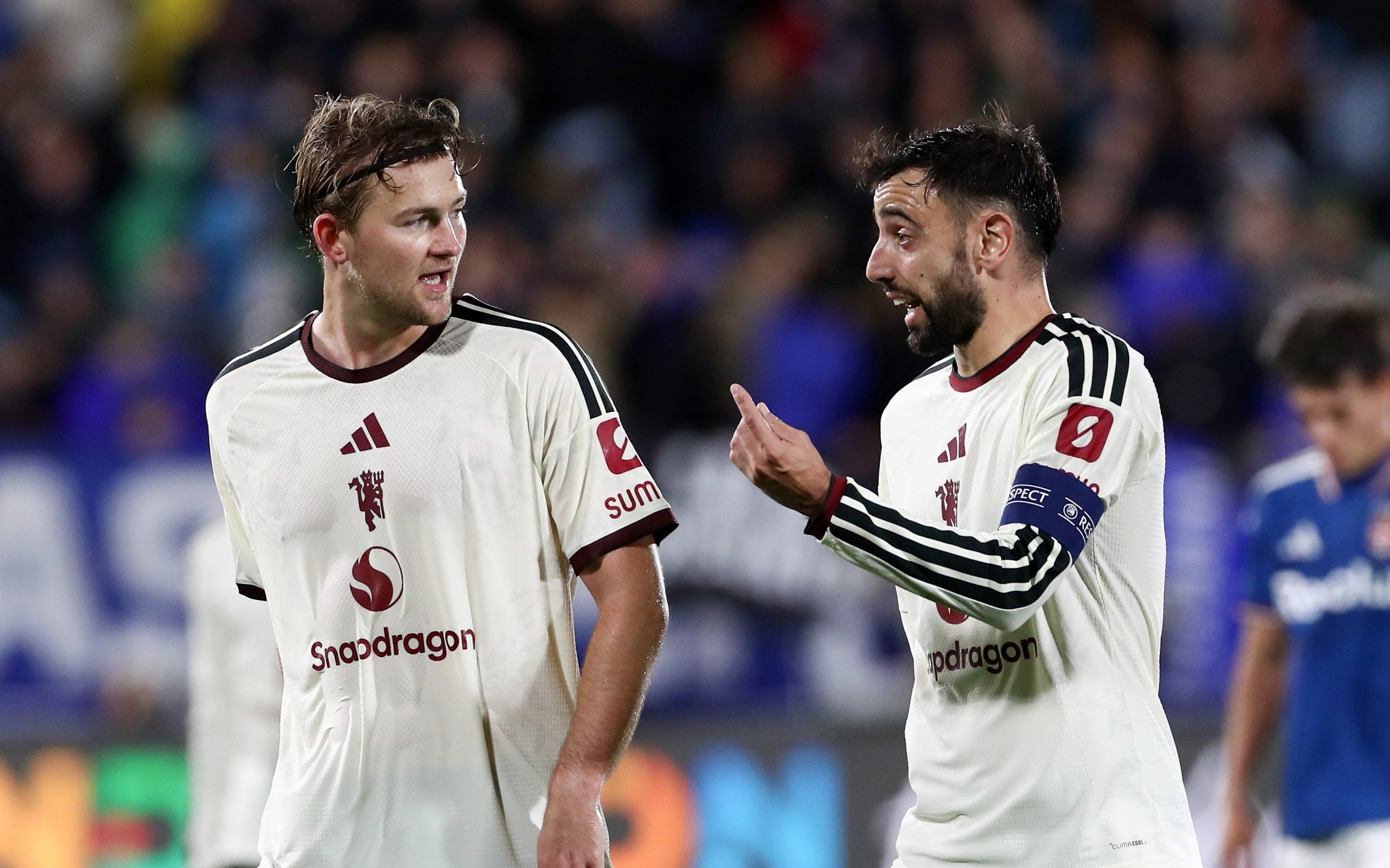 Manchester United manager contenders think dressing room is out of control