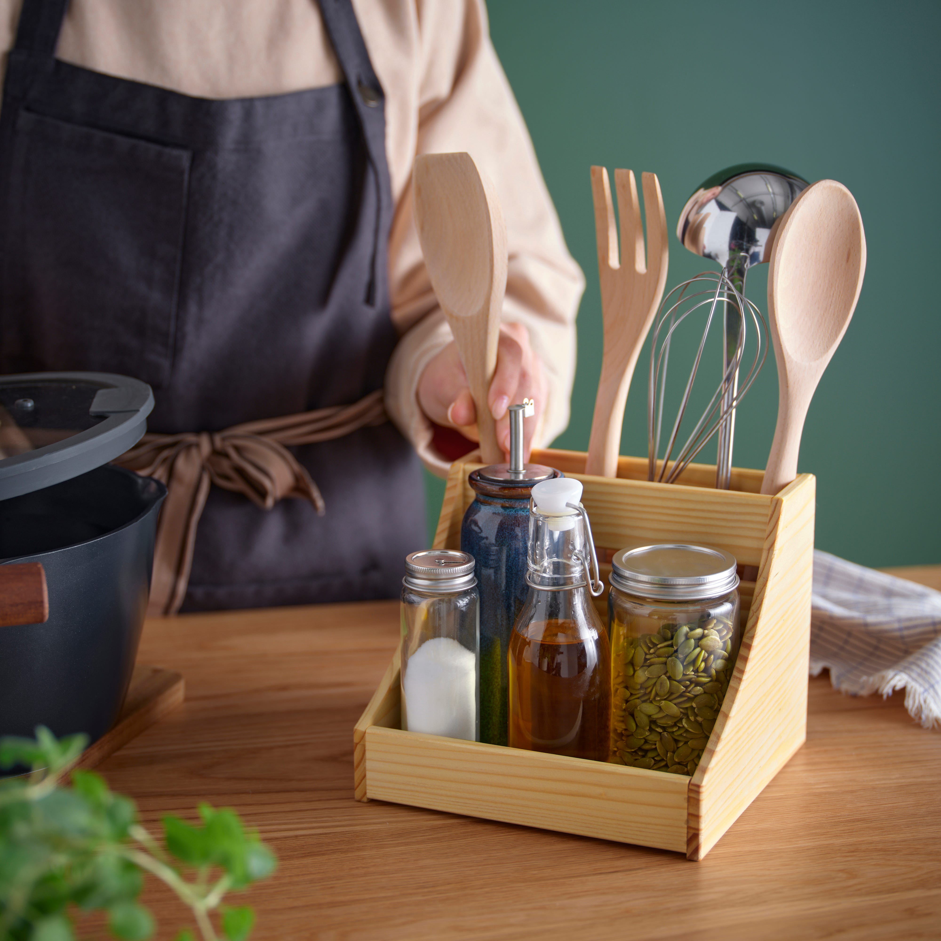 Smart Solutions: Smart storage ideas to reclaim your counter space