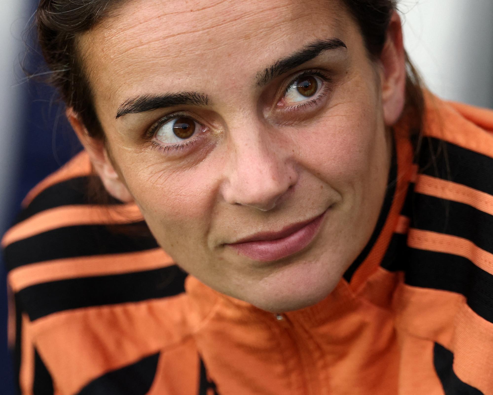 Slegers and misfiring Arsenal badly need a result in WSL north London derby