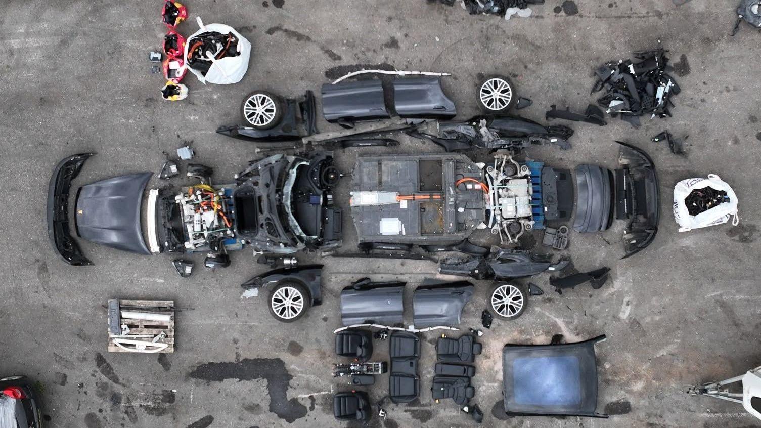New Photo - Man jailed after 'chop shop' found on farmland
