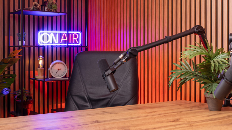 Usb Microphone Example 5 Reasons To Buy A USB Microphone Instead Of Another Gaming Headset - AOL