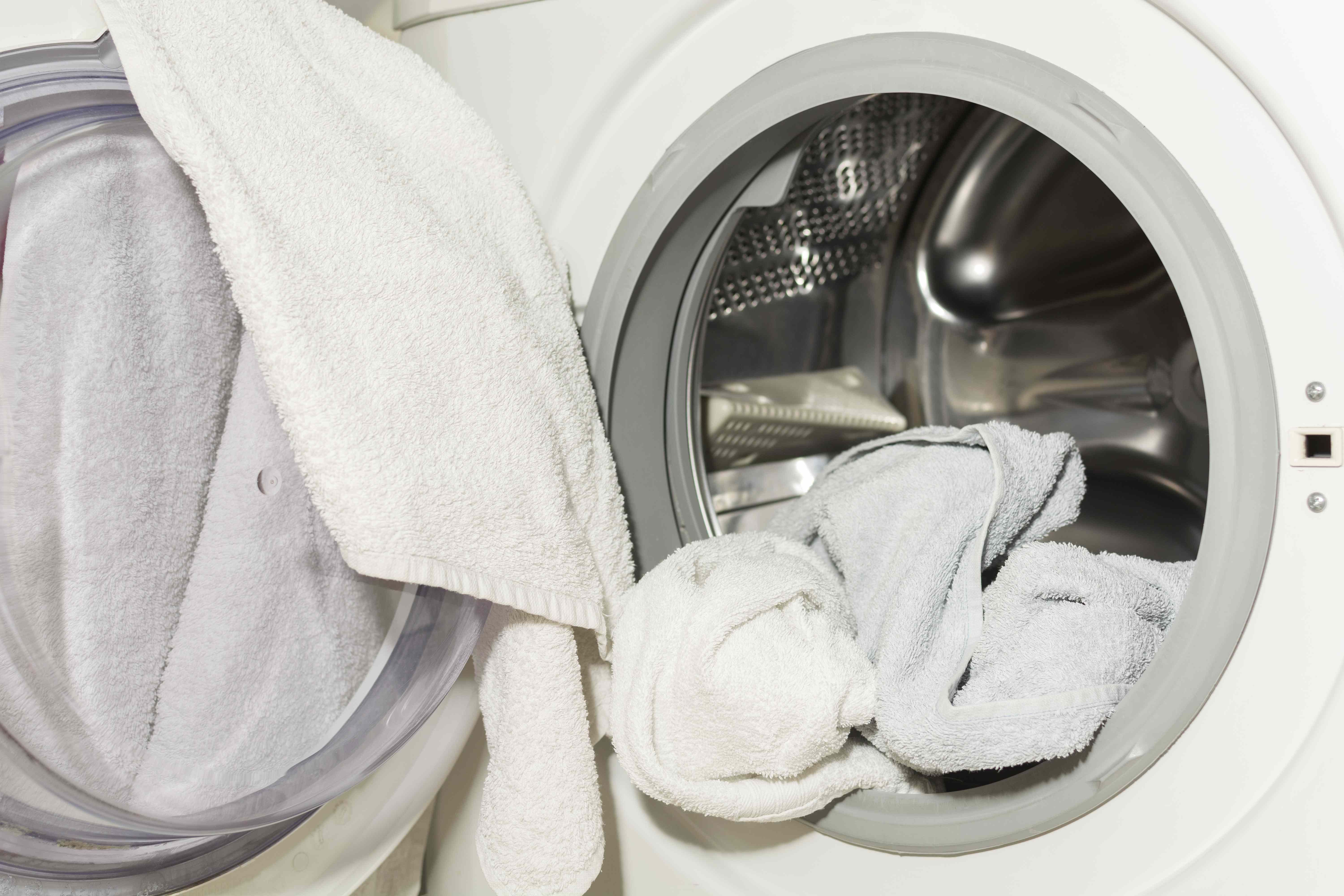 Should You Use Fabric Softener On Towels? Here's What A Laundry Expert Recommends