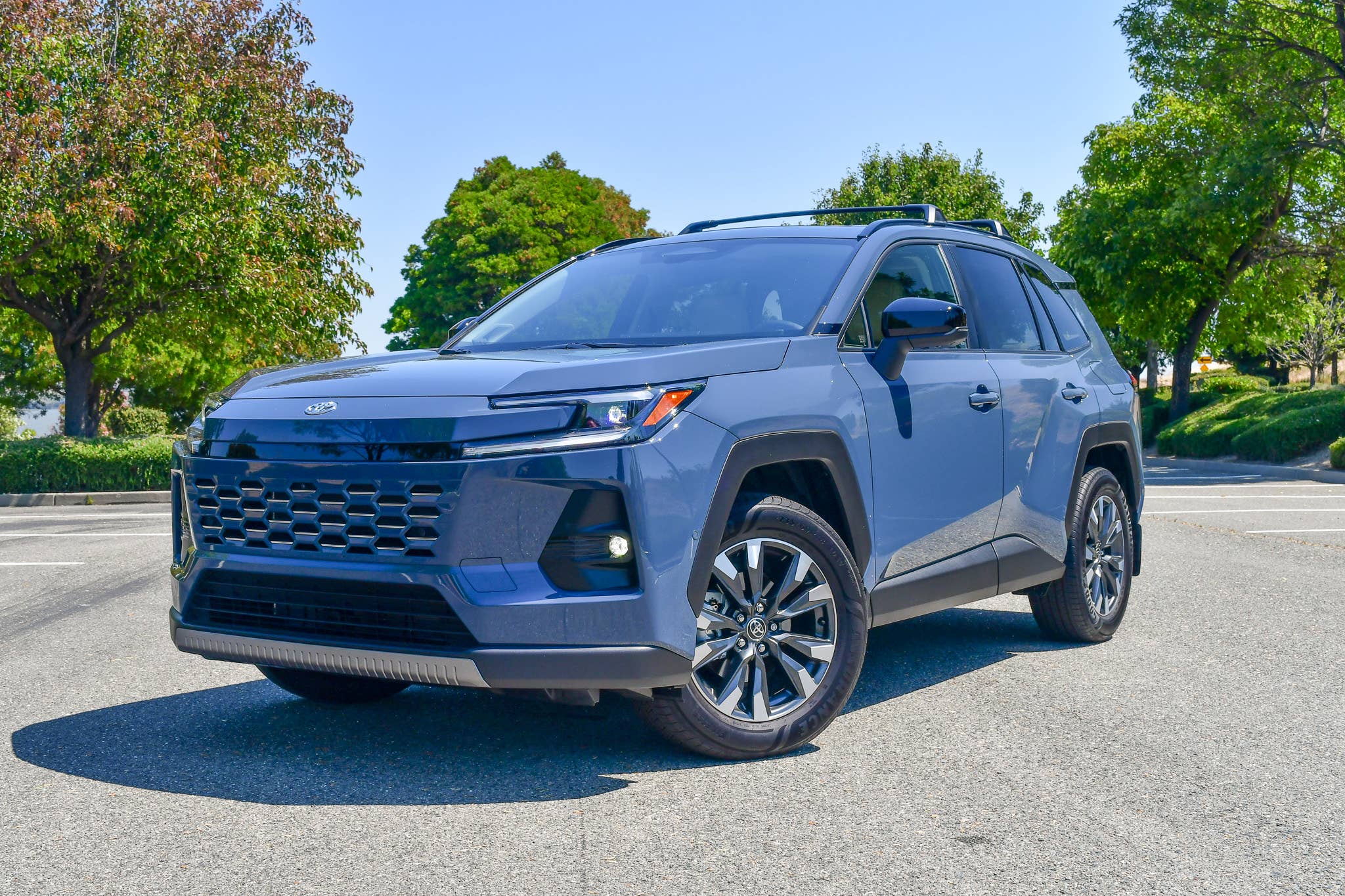Low Speed Stops Honda CR-V Vs. Toyota RAV4 Safety: The Winner Comes With a Catch - AOL