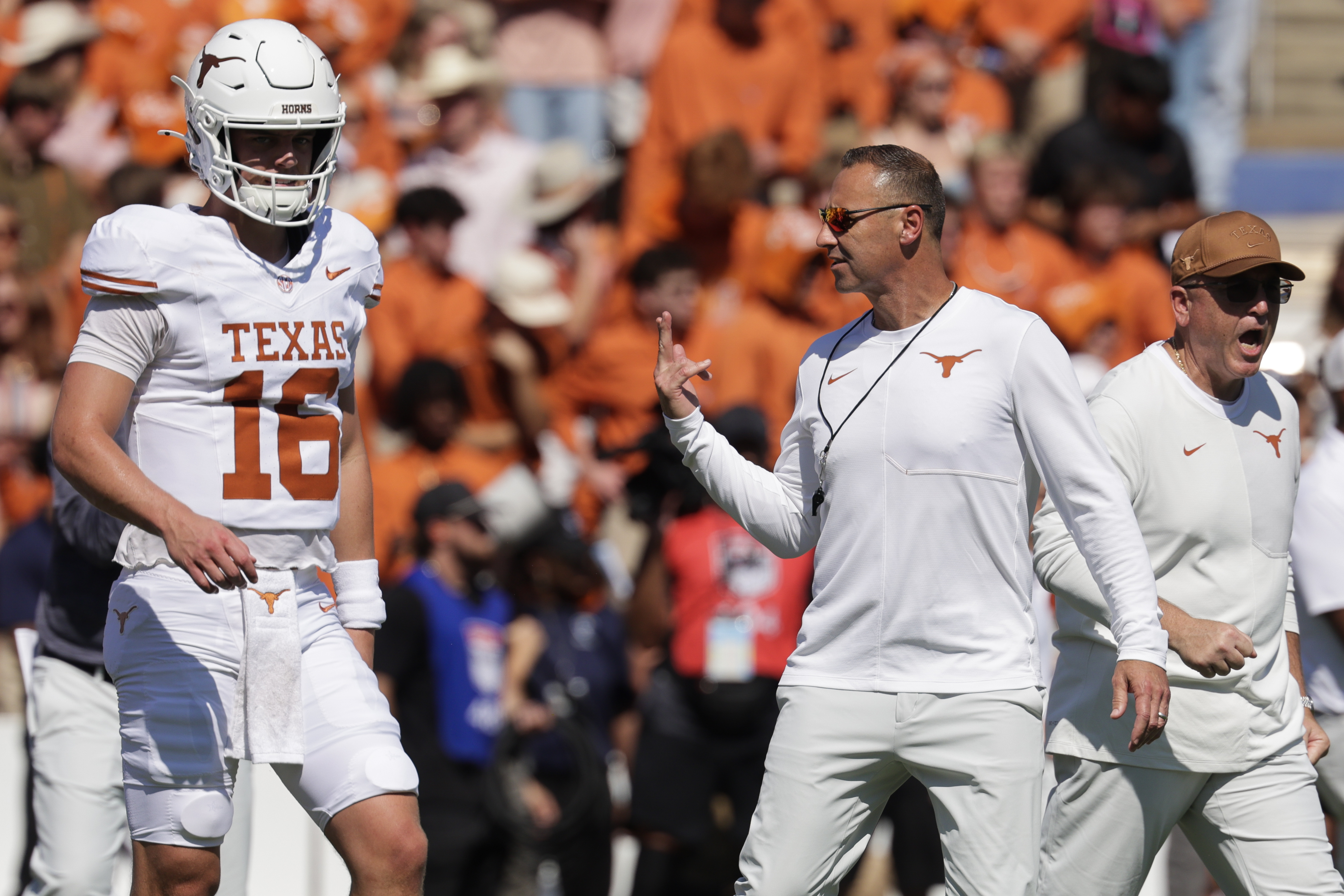 College football Week 8 games, schedule, how to watch: Ole Miss vs. Texas, Houston vs. Utah and more - AOL