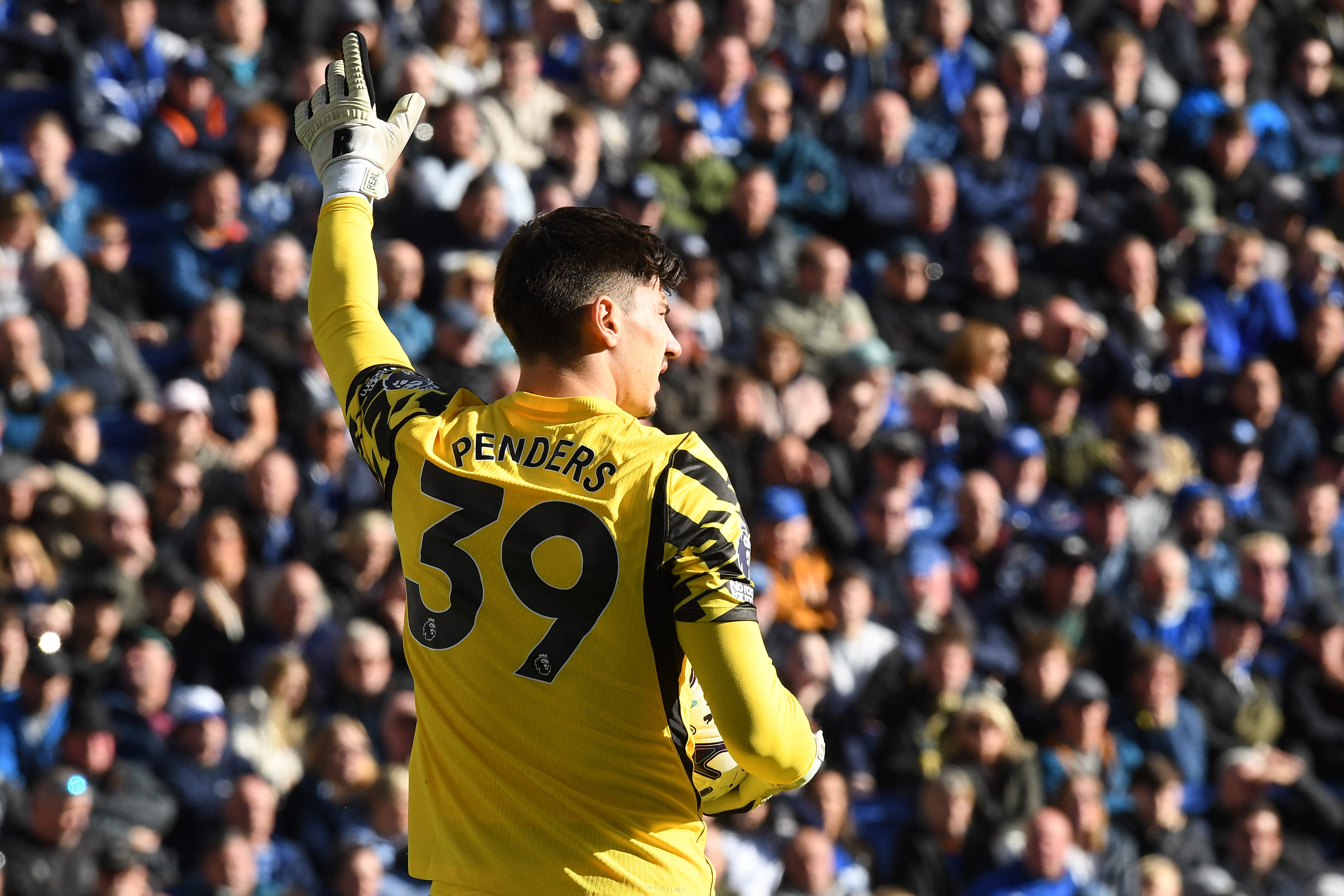 Chelsea lineup vs Tottenham: Mike Penders set to replace Emiliano Martinez