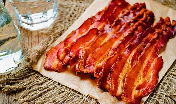 Bacon is crispier if you ditch oil and pour a simpler ingredient into ...
