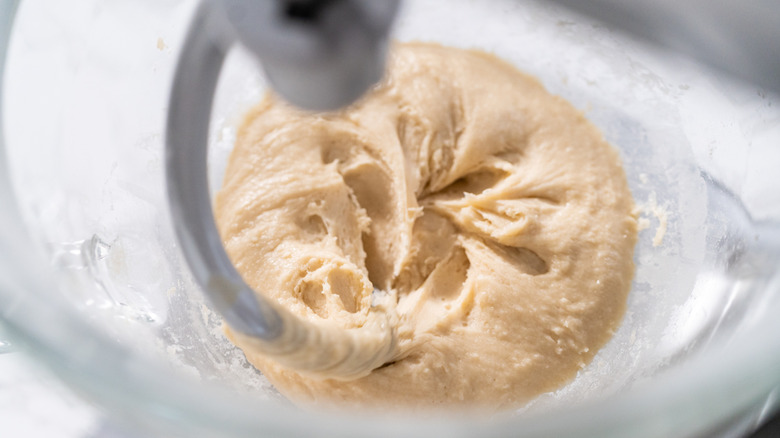 5 Disadvantages Of Using A Handheld Mixer - AOL