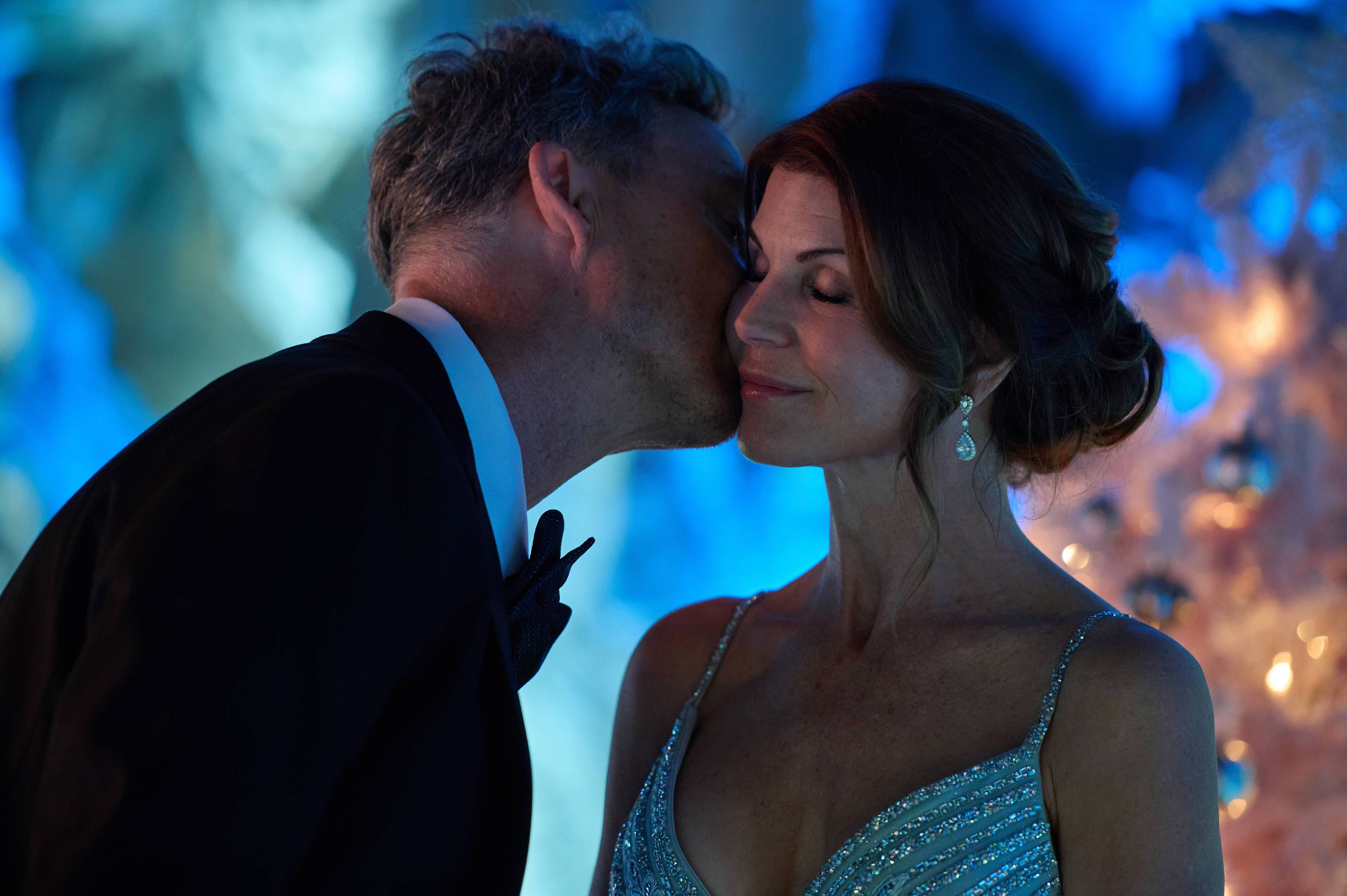 Lori Loughlin Stars in New Hallmark Christmas Movie 'What If Christmas'—Watch the Sneak Peek!