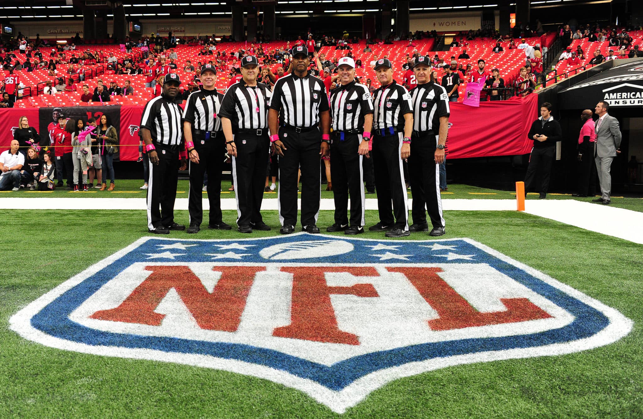 NFL Referee Bill Vinovich Received 'Loudest' Pregame Boo Reporters Have ...