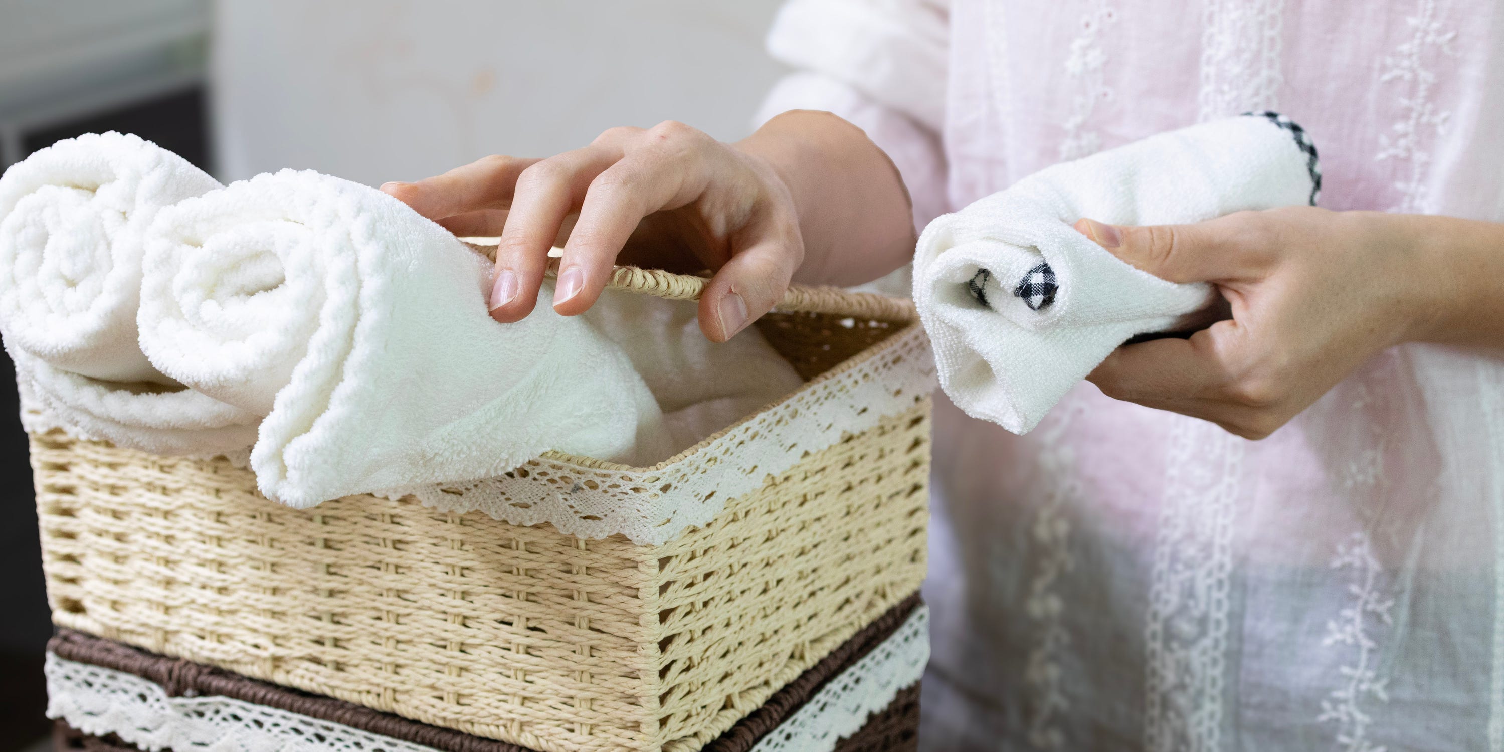 11 Clever Organizing Tricks to Tidy Up Your Linen Closet
