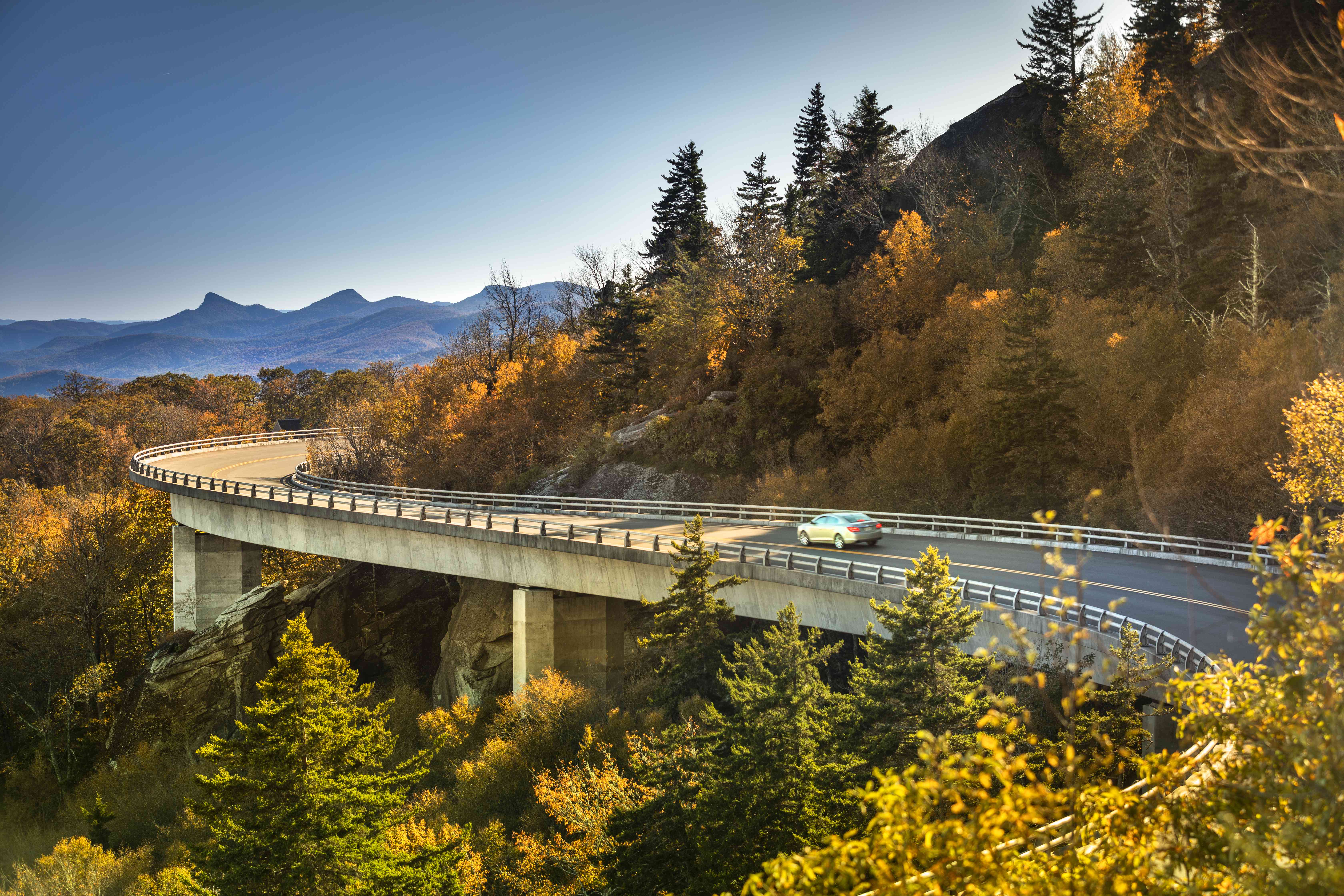 5 Southern Bucket List Trips To Take Before You Turn 70
