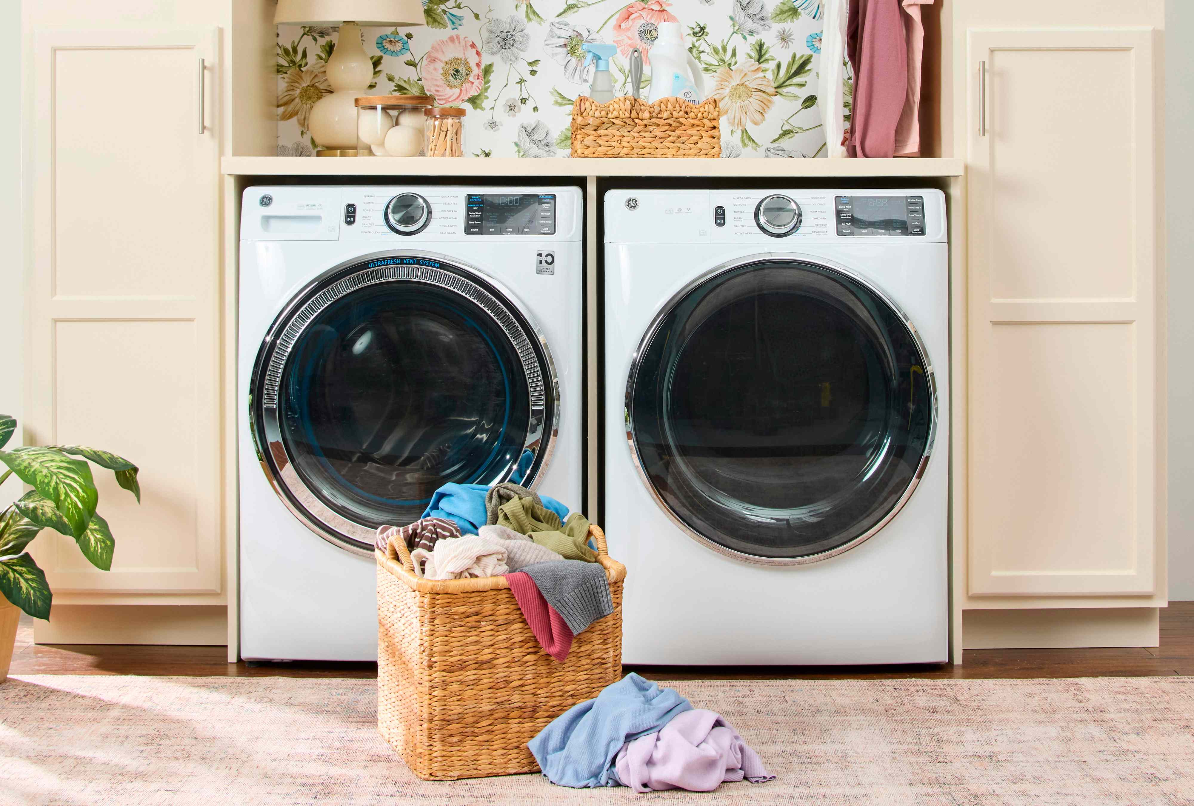 Are You Washing Colors at the Wrong Temperature? What Laundry Pros Wish You Knew