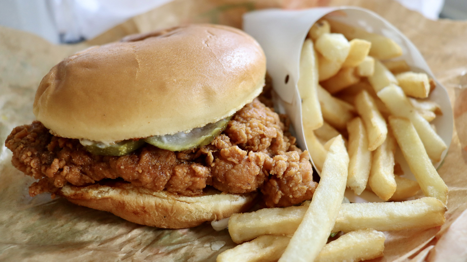 Spine Sign Fast The First Fast Food Fried Chicken Sandwich Launched In 1967 — And It ...