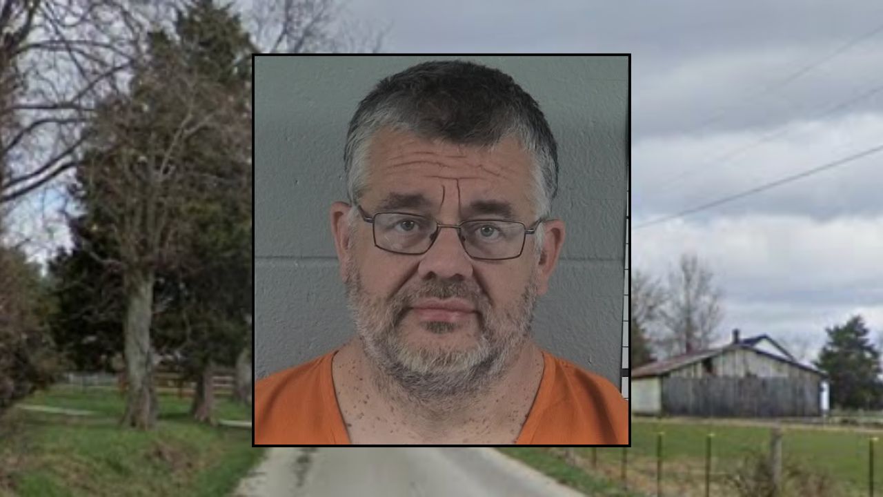 Man carrying handcuffs and folding knives grabs teen girl at gunpoint ...