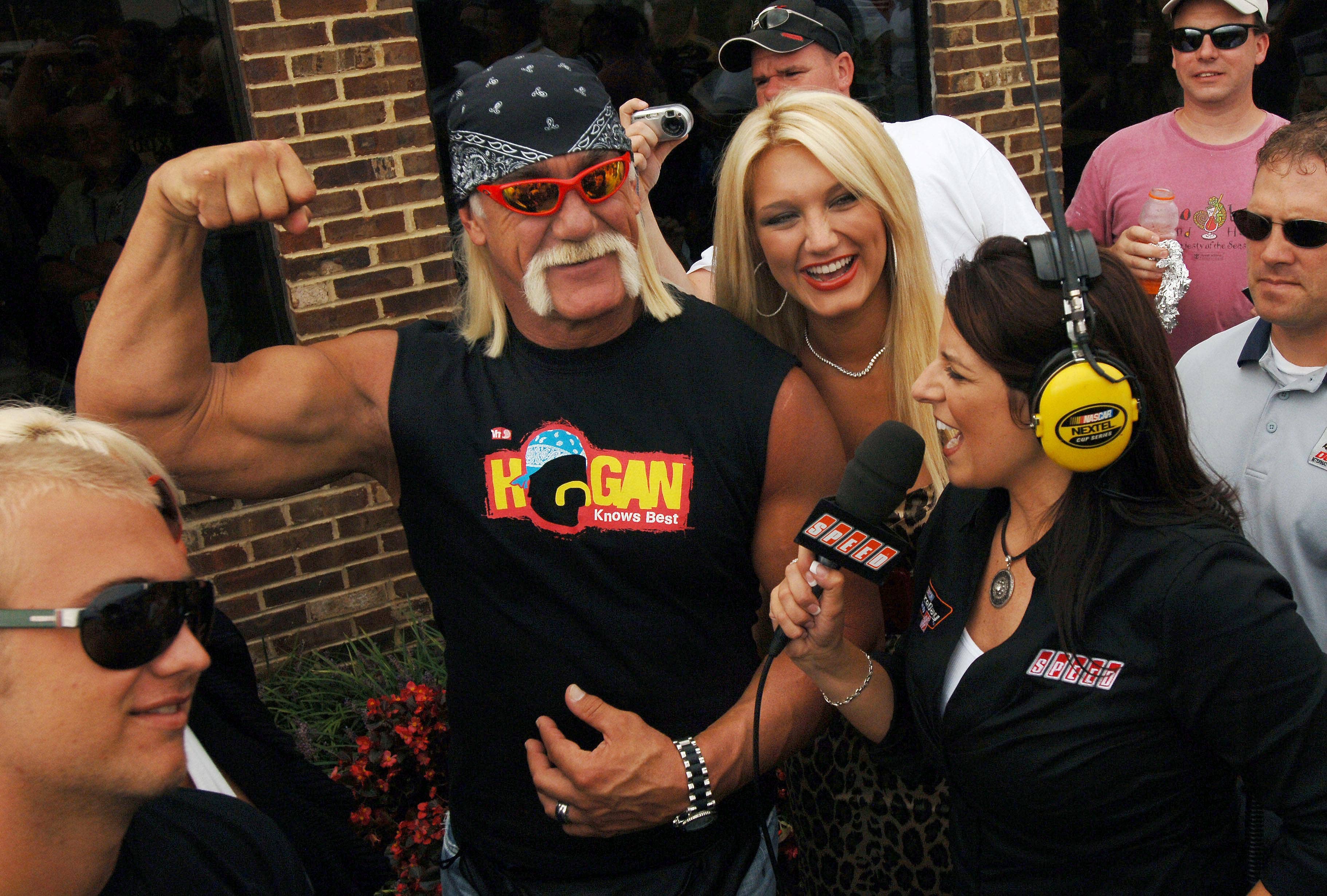 'Fake, Greedy People' - Hulk Hogan's Daughter Calls Out WWE Stars After ...