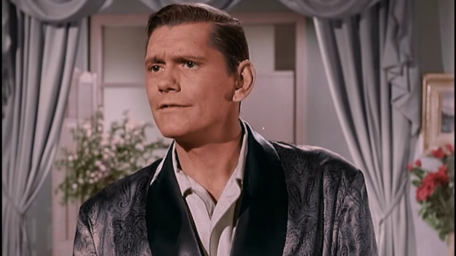 Run To Emergency 57 Years Ago, Bewitched's Dick York Had An On-Set Medical Emergency ...