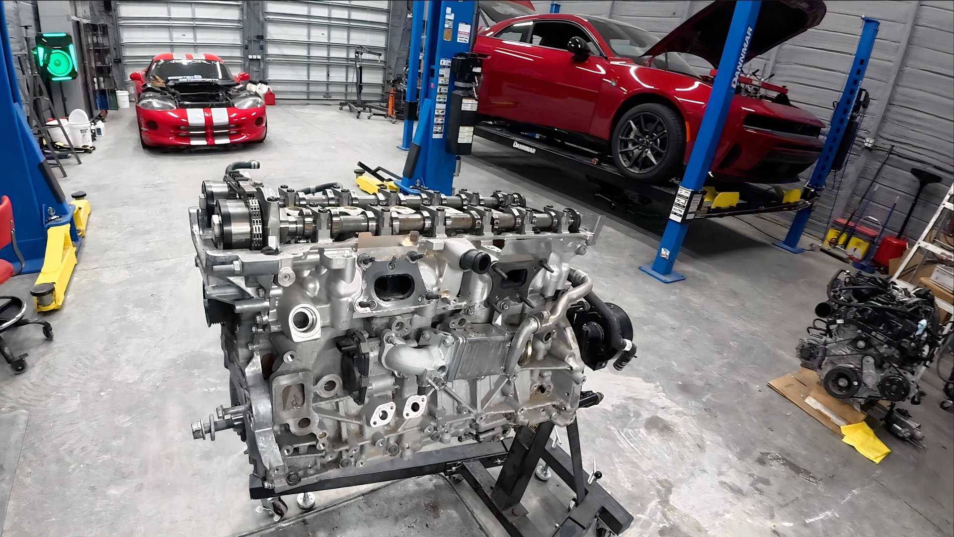 This “Blown” Dodge Hurricane Inline-Six Might Have Just Been Left Out ...