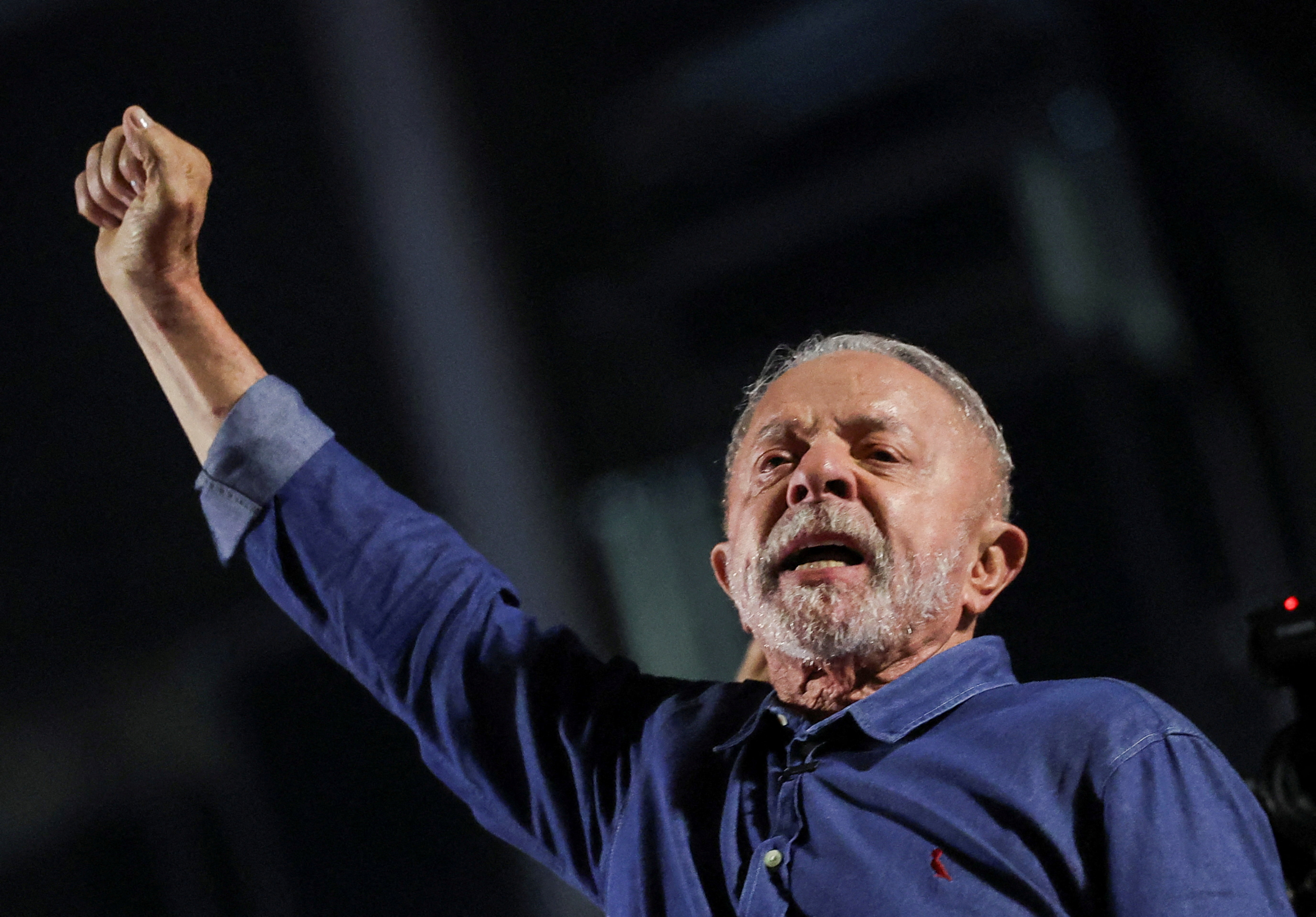 Brazilian stocks plunge after Lula's surprising election victory - AOL
