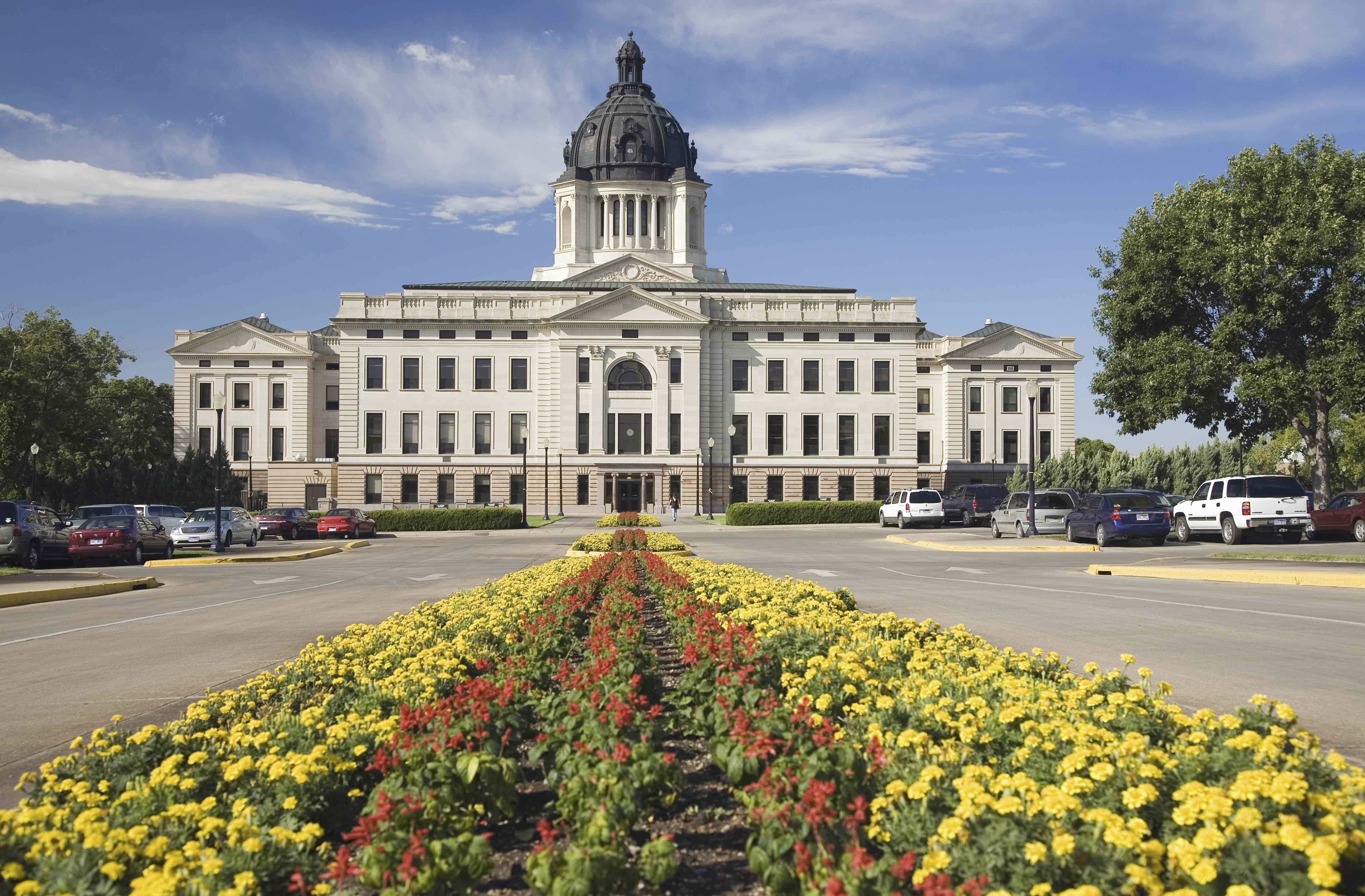 29 Charming U.S. Small Towns to Consider for Retirement and a Lower Cost of Living