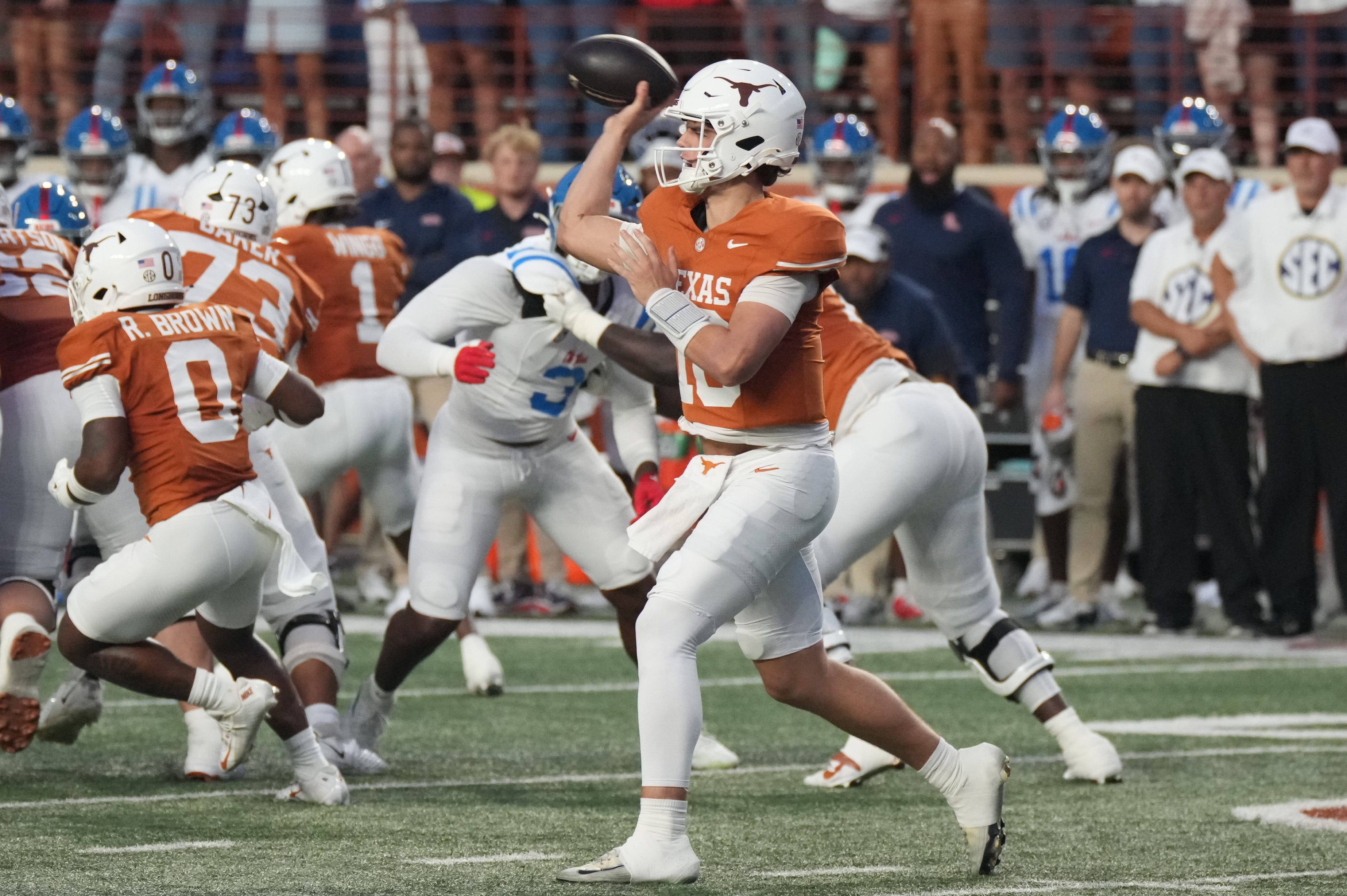 2027 NFL Draft: Potential Vikings QB target predicted to transfer - AOL