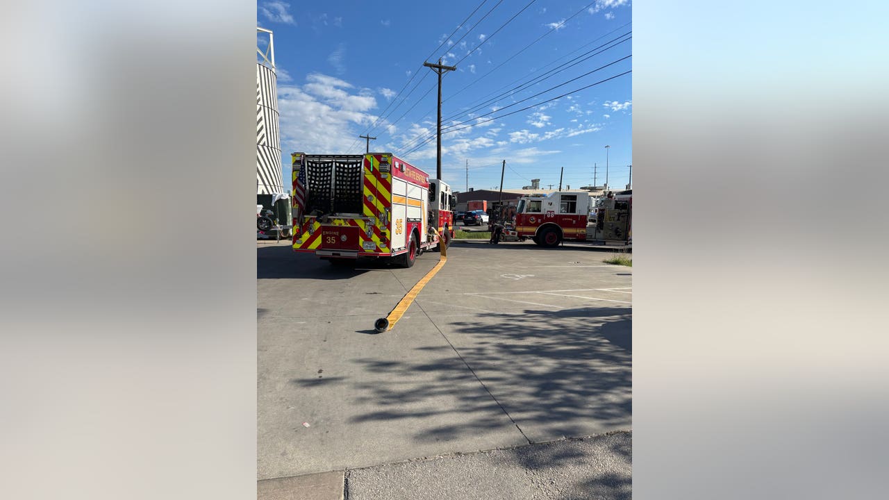 Austin Booth AFD responding to reported spray booth fire inside warehouse - AOL