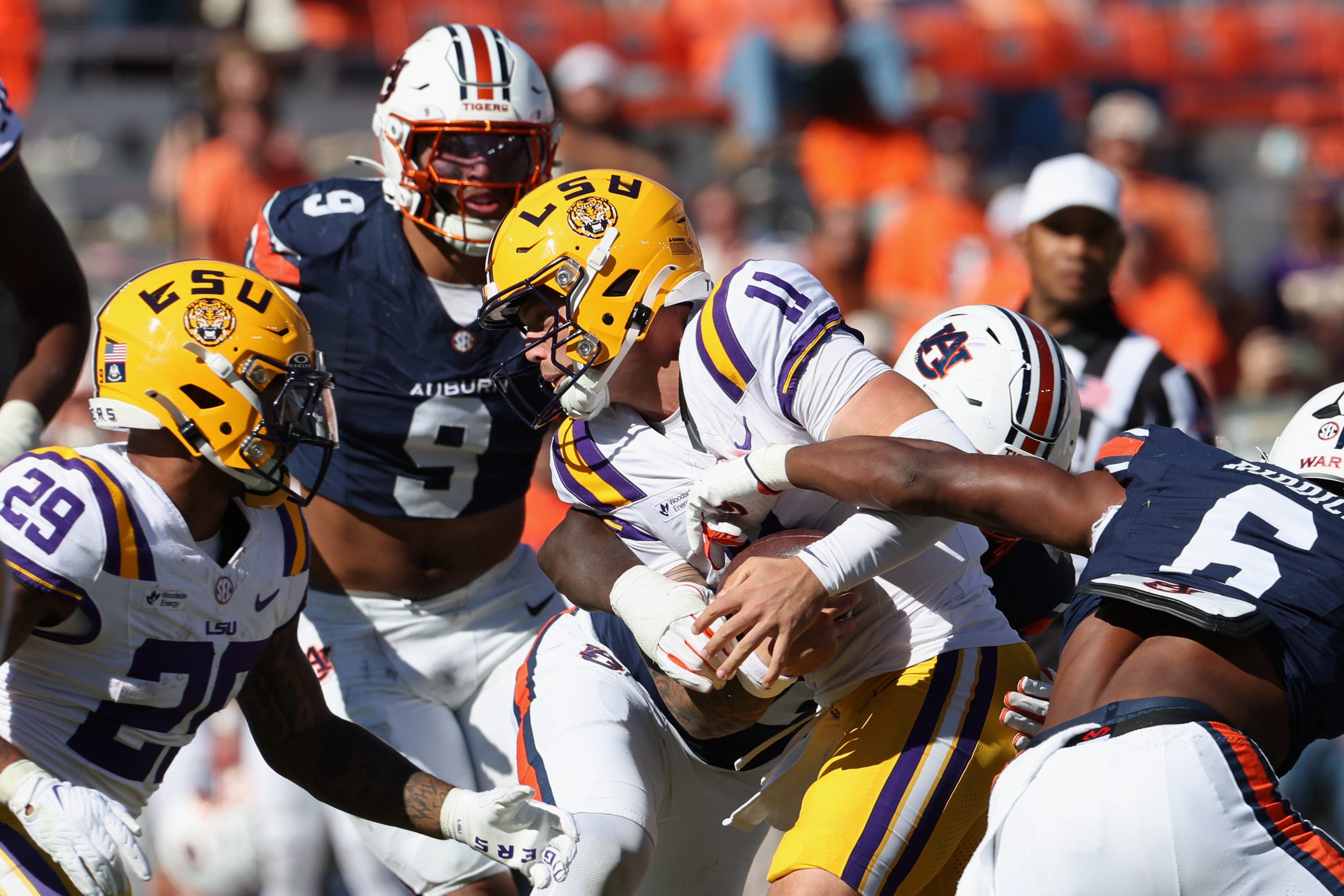 LSU football returns to top 15 of AP Poll after Week 8 win - AOL