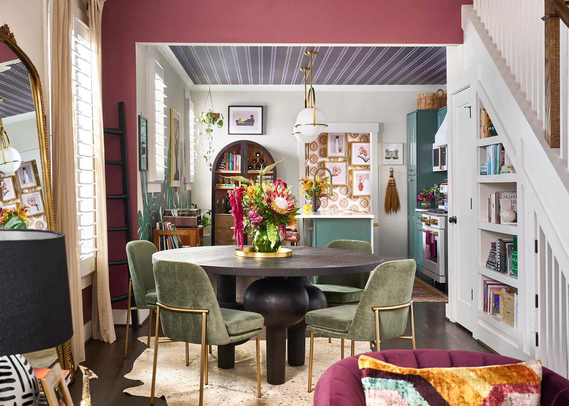7 Designer-Approved Paint Tricks That Make Any Small Room Feel Bigger - AOL