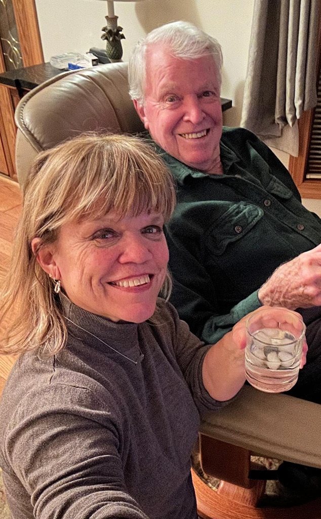 Little People, Big World Alum Amy Roloff's Dad Gordon Dead at 97 - AOL