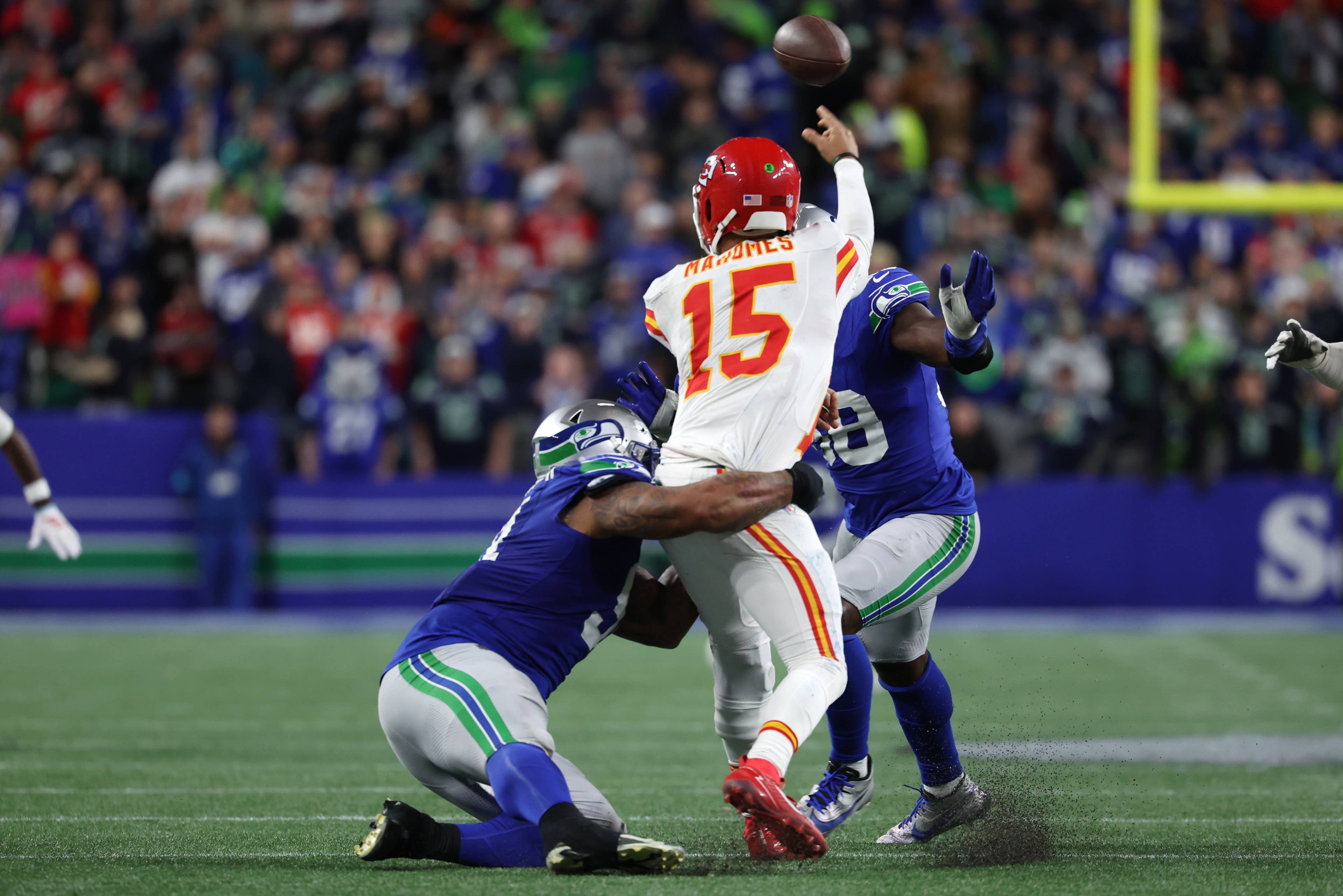Chiefs Need a Trade by November 10 to Fix Their Receiver and Pass Rush ...