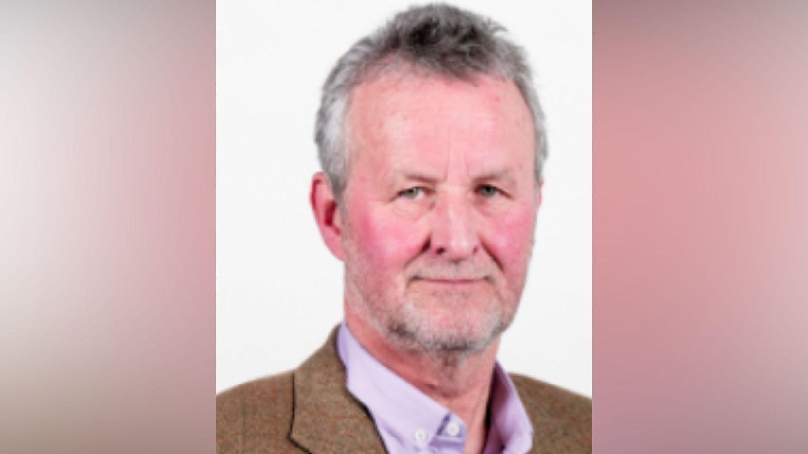 Attendance row councillor resigns over ill health
