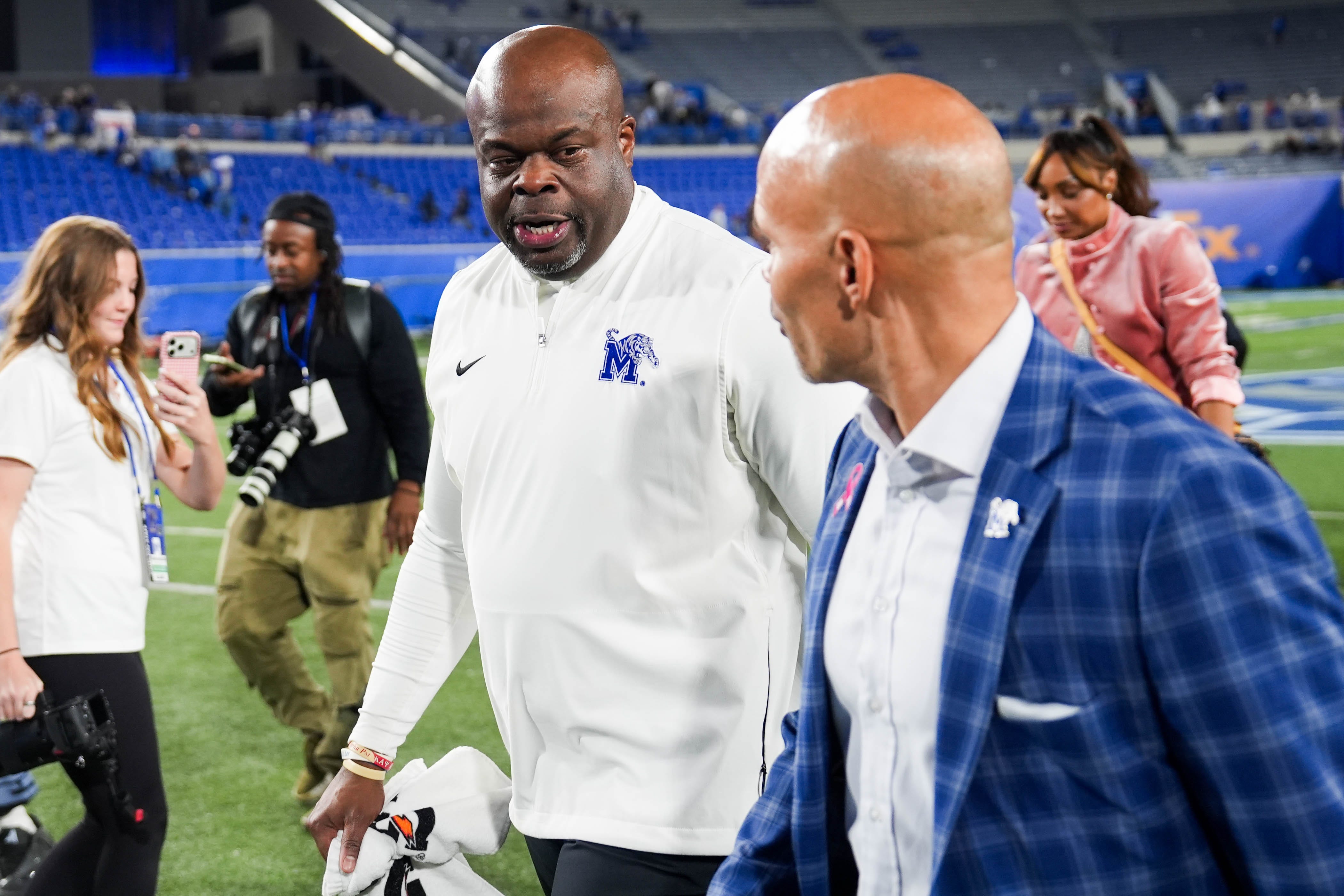 What Memphis football coach Charles Huff said about job speculation - AOL