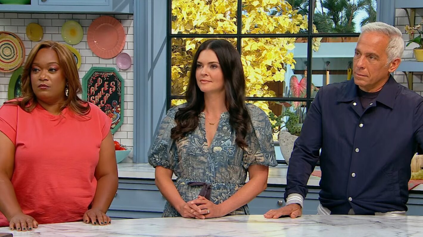 Food Network Fans Notice Host Missing From ‘The Kitchen' Reunion Preview
