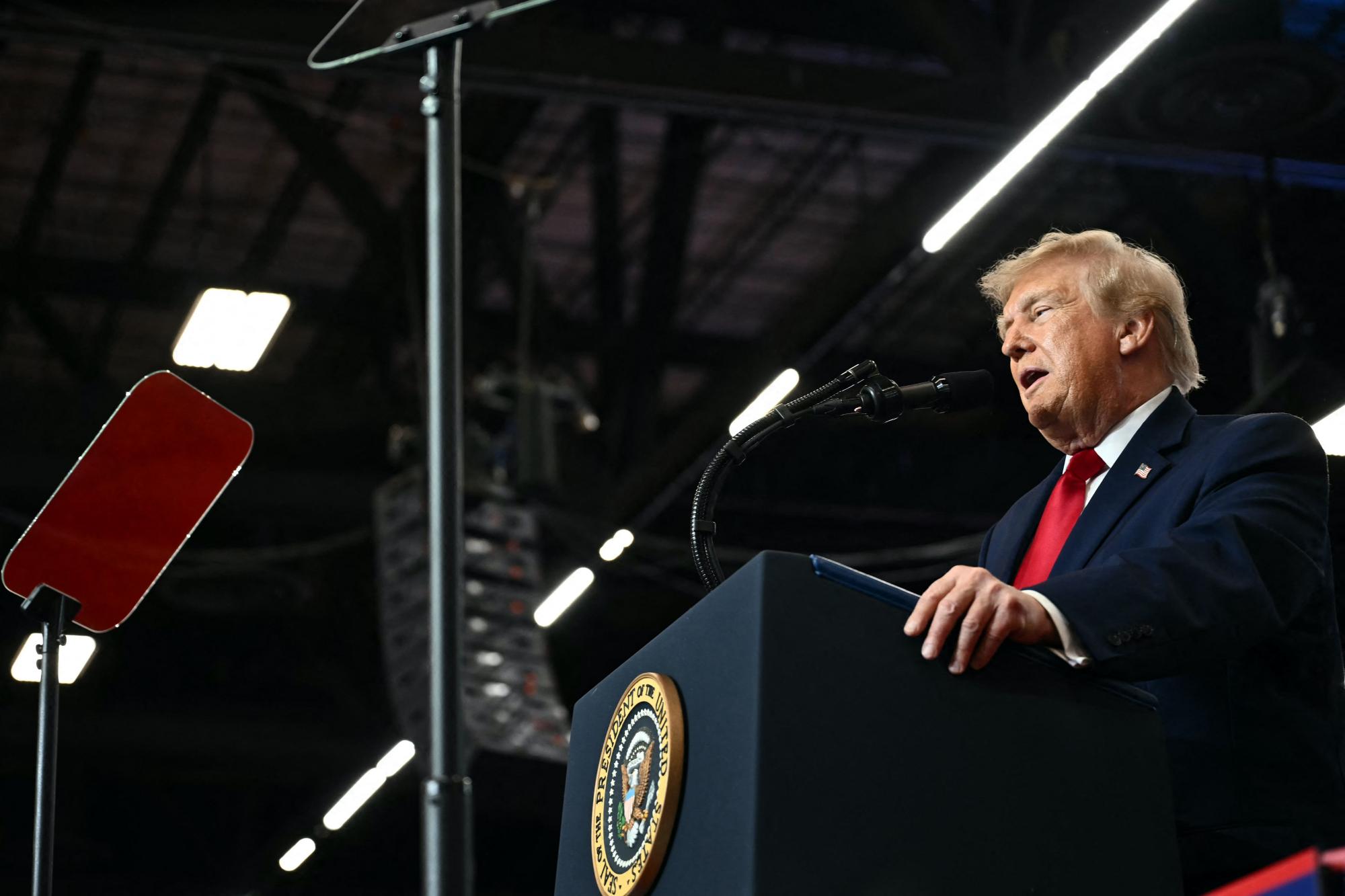 Trump says government to ‘terminate’ Biden-era methane emissions rules ...