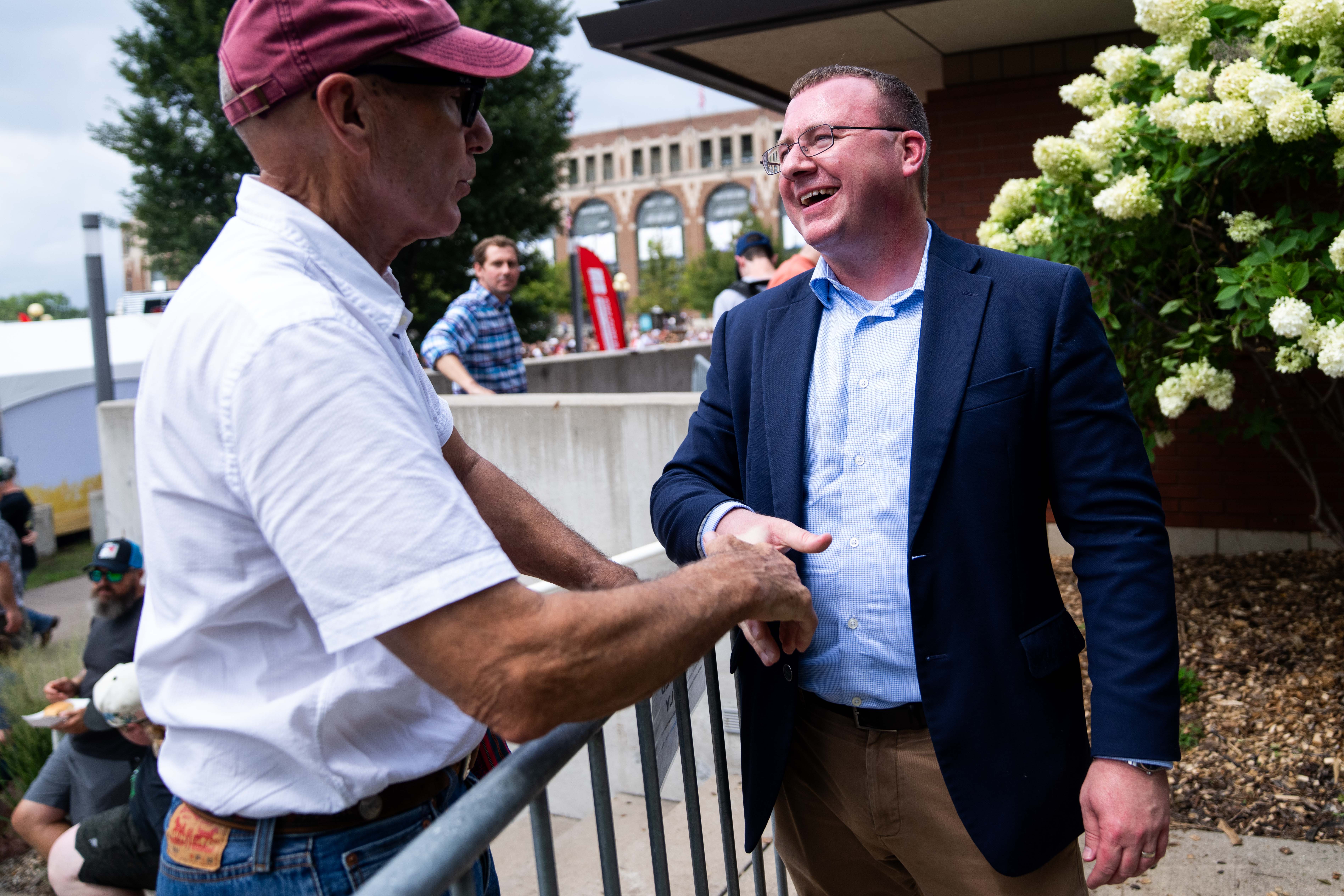 Newly-formed super PACs boosting Libertarian in Iowa's US Senate race