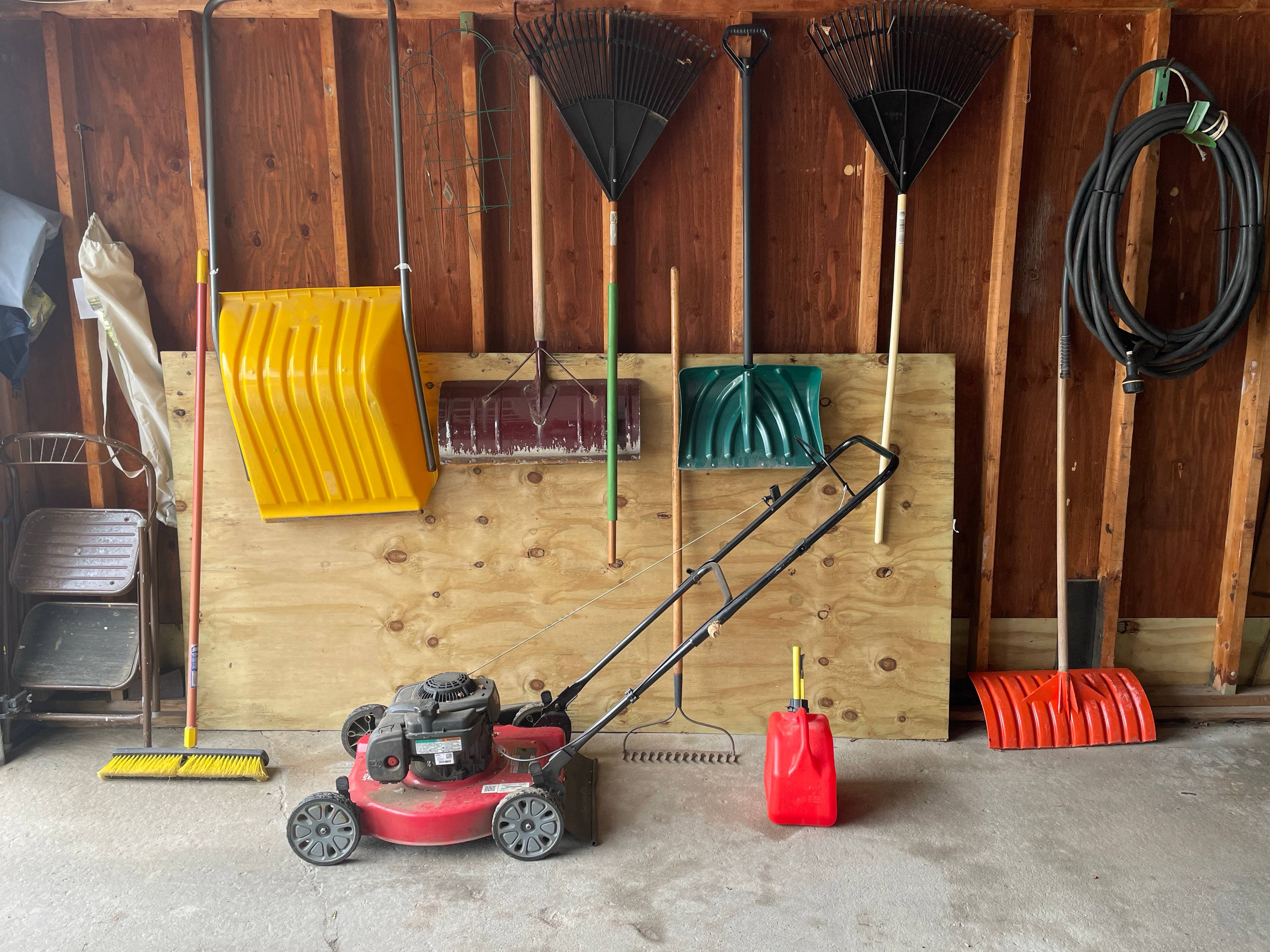 How to Prep Your Lawnmower for Winter in Just One Hour