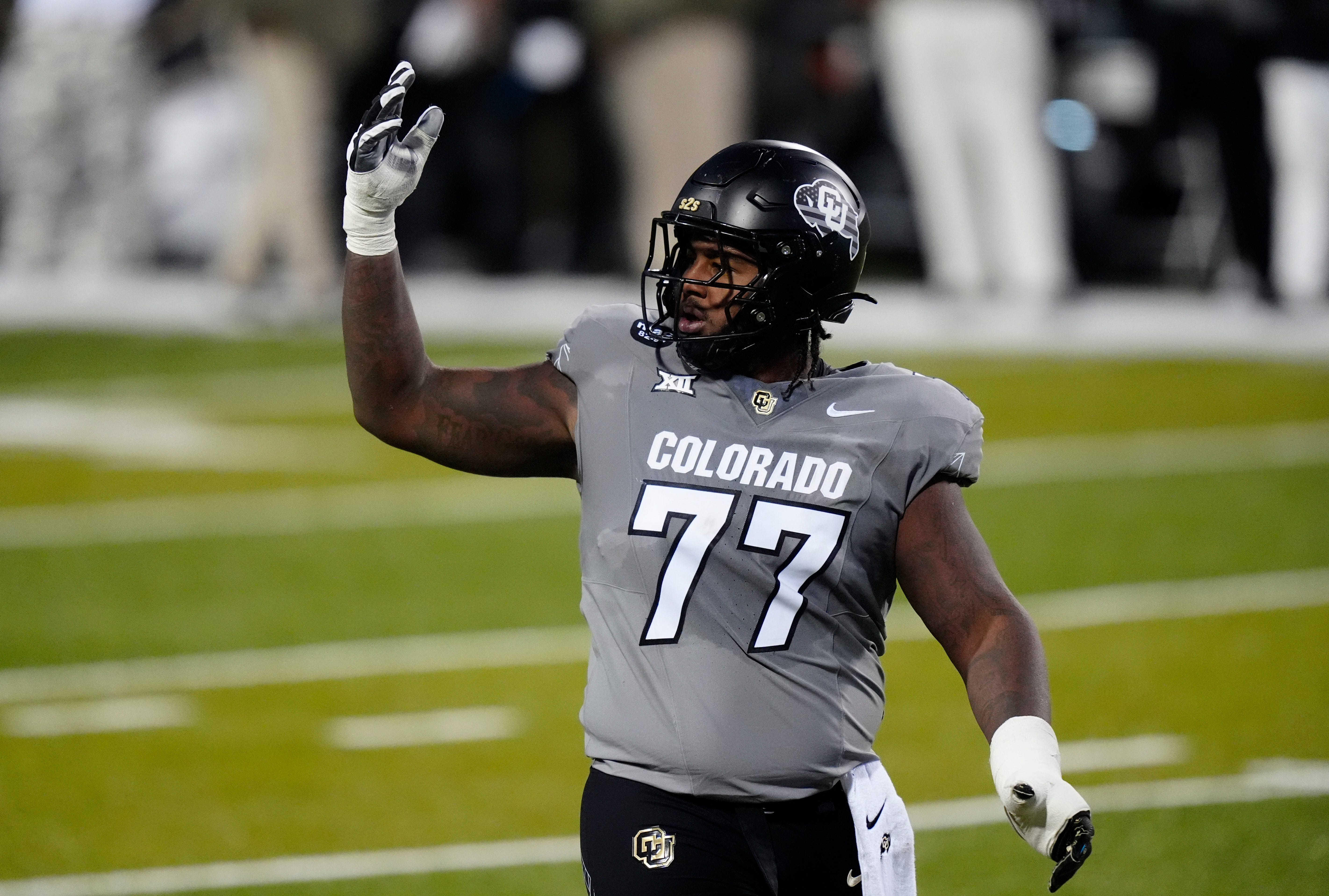 Broncos select LSU offensive tackle in 2027 NFL mock draft