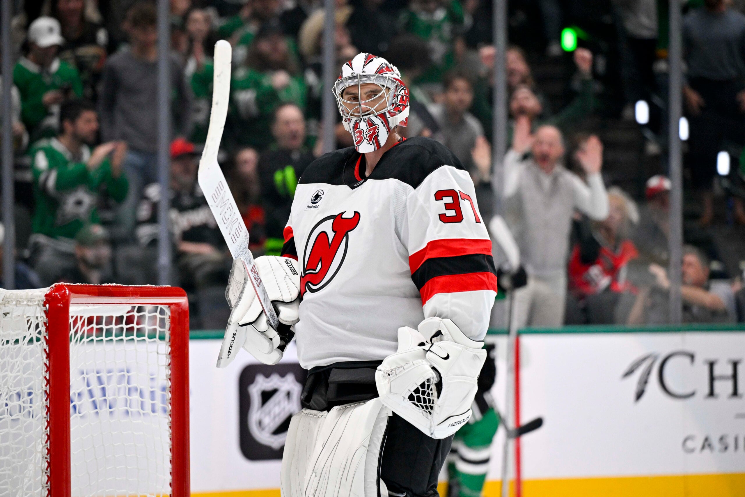 Dan's Daily: Trade Rumors, Devils Explode, Penguins Projecting