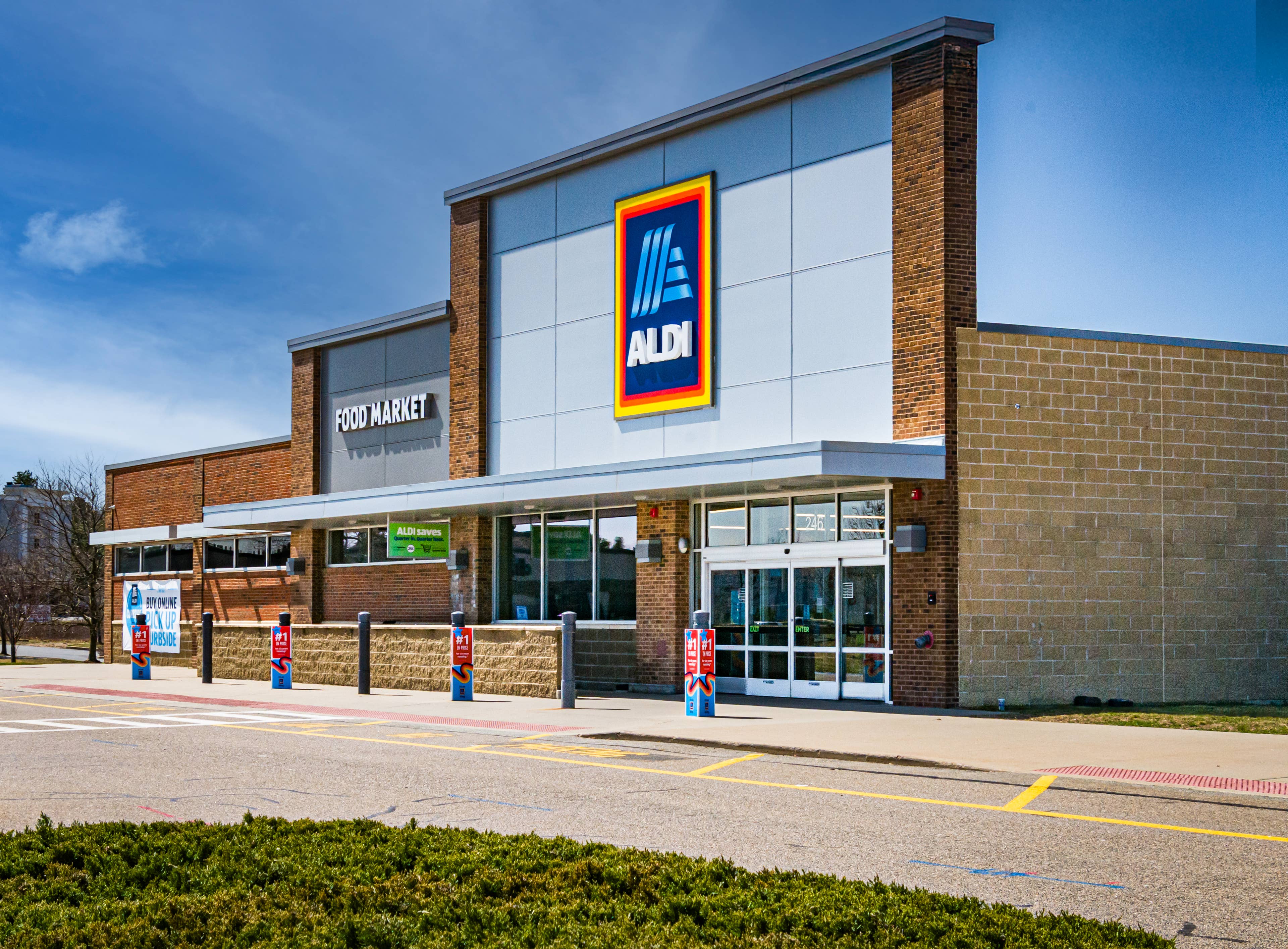 Aldi’s New Signature Advent Calendar Is Full of Fun Little Gifts for Superfans